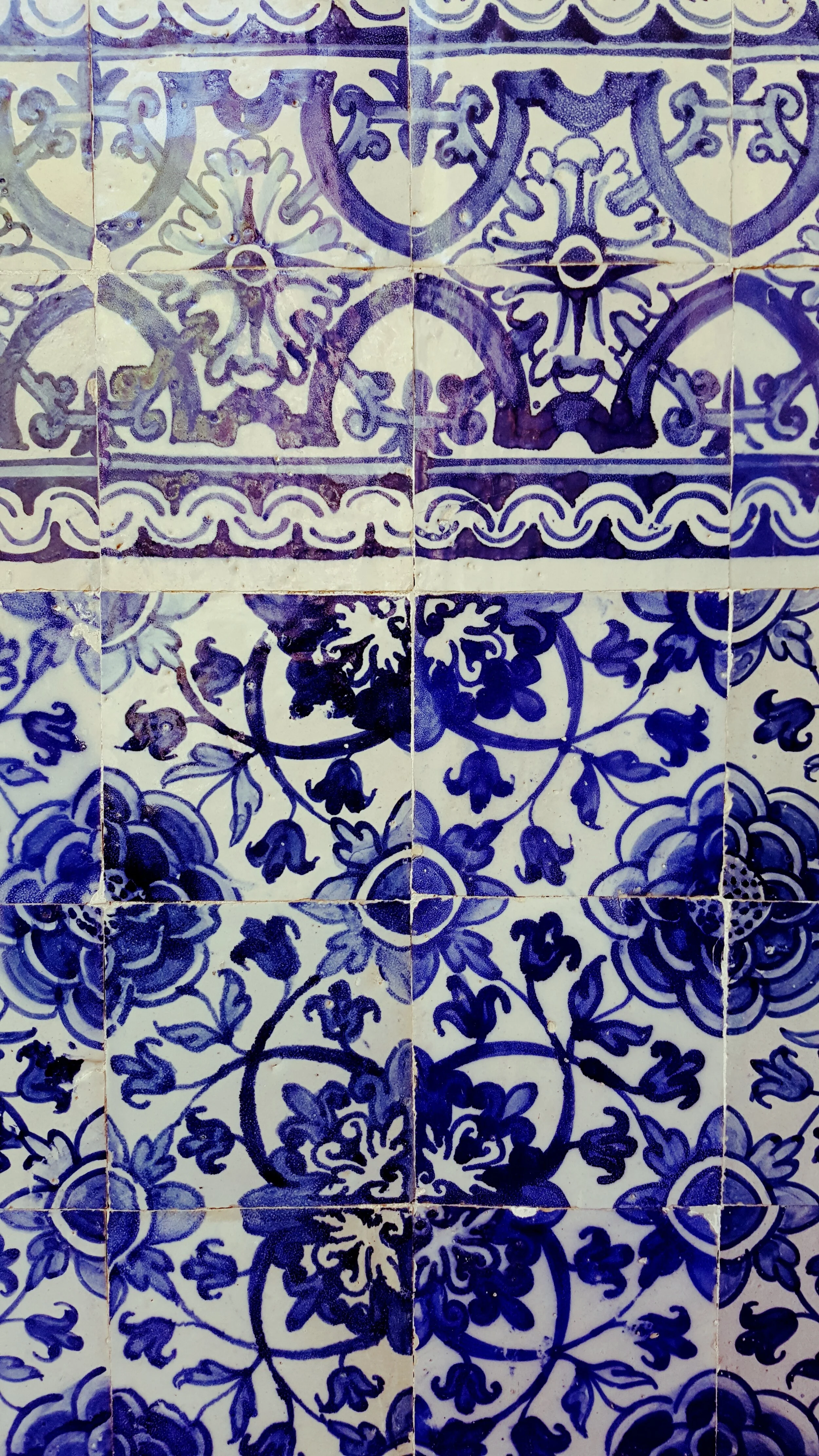 tomar convent azulejo close up.jpg