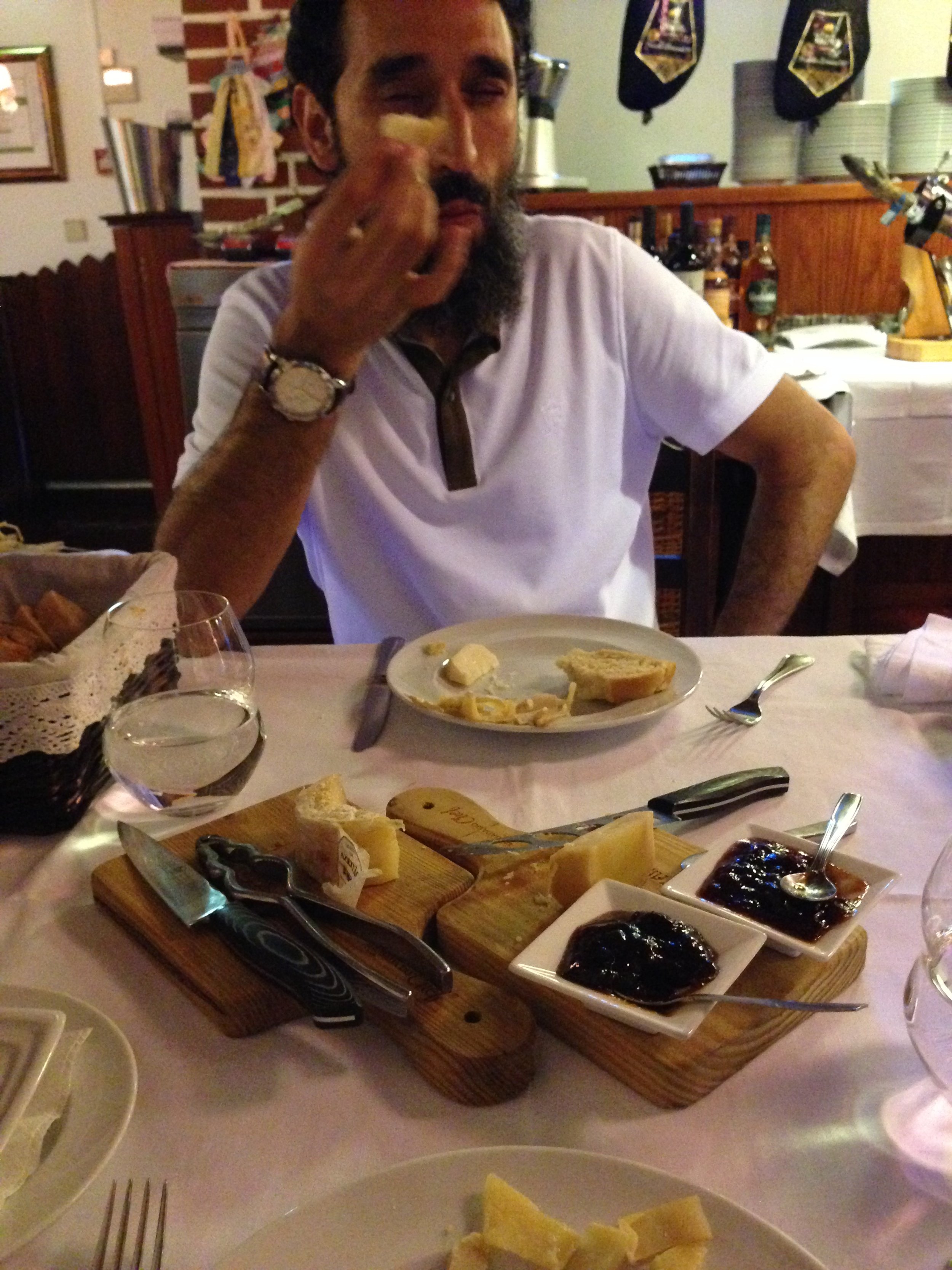 The cafe, pastelaria & food