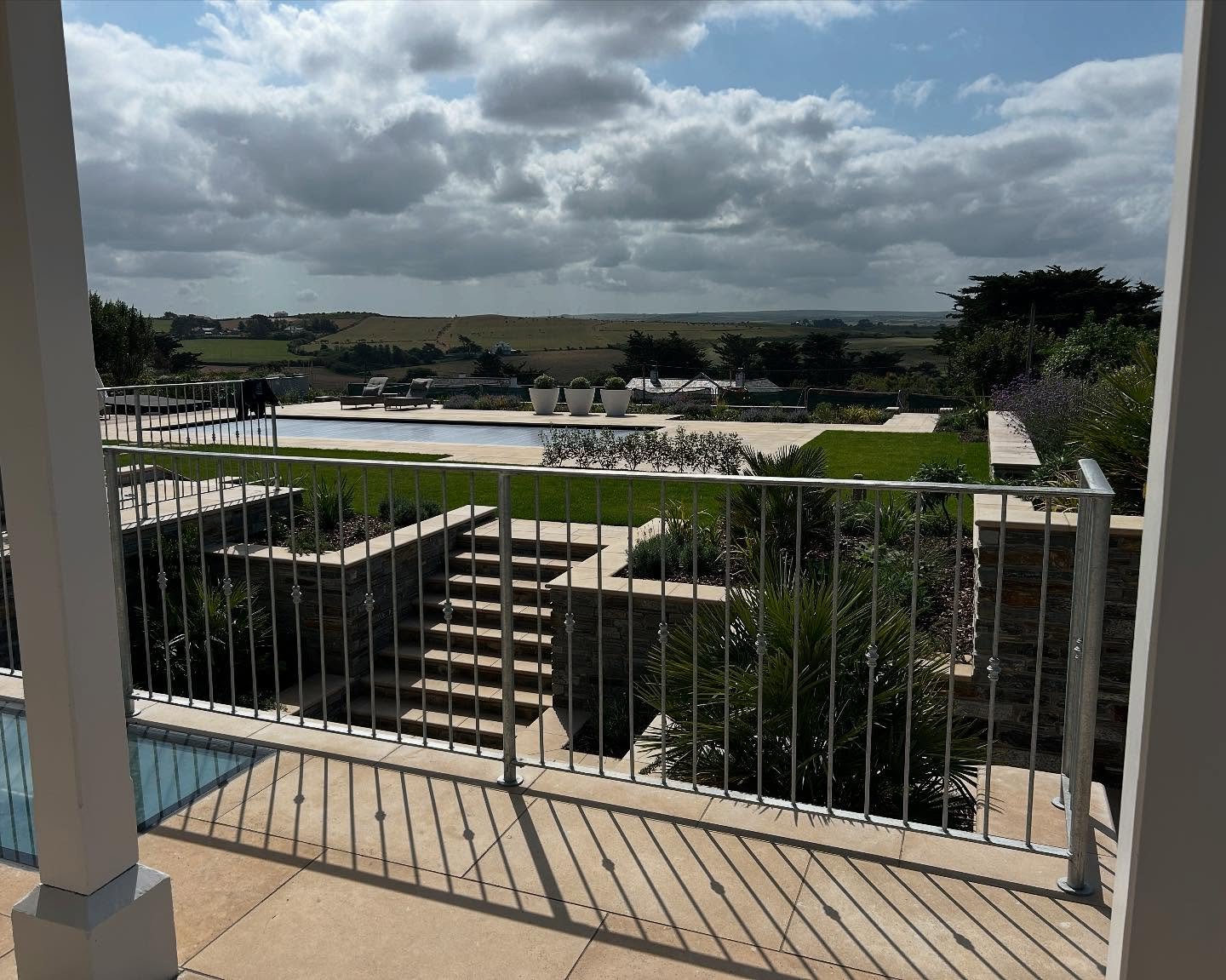 No infinity pool here&hellip; it&rsquo;s an infinity garden! 😂😂 @huersconstructionconsultancy @terryharrisandsons @cornwallpools @maccas_pooltiling_services @cornwall_stonemasonry_ltd #gardendesign #landscapedesign #landscapedesigner #landscapedesi