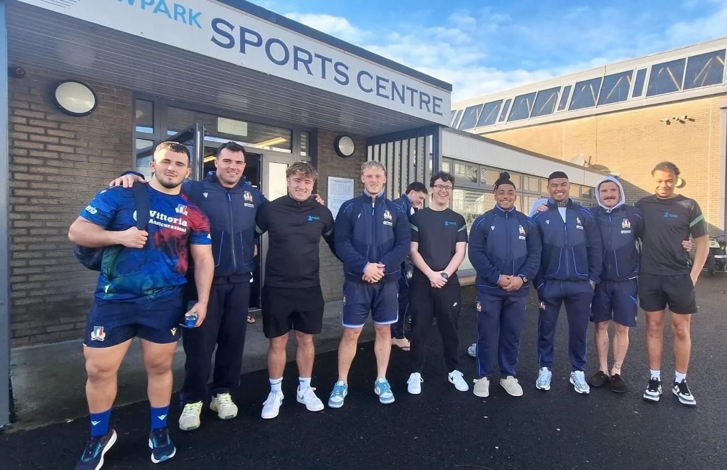 It was a pleasure to host the Italian Rugby national team for their recovery session after their game against Ireland on Saturday. 

We want to wish them luck for the rest of their competition.
@italrugby 🇮🇪🇮🇹#rugby#sports#sportscentre#sixnations