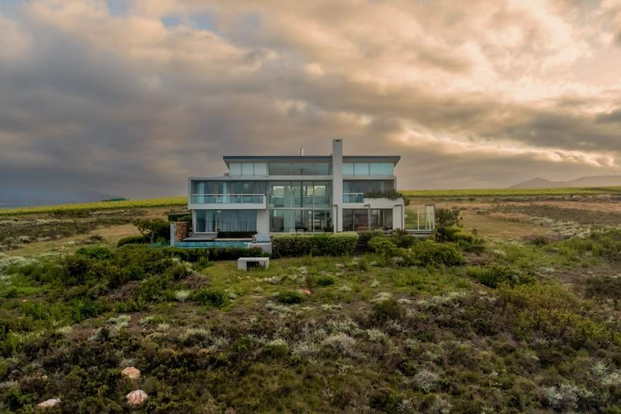 Benguela-Cove-Accommodation-Villa-111-Hermanus.jpg