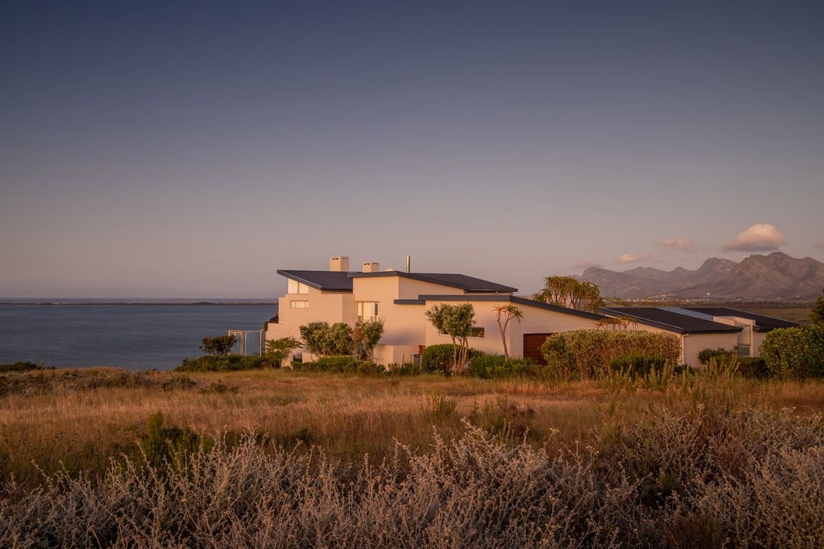 Benguela-Cove-Villa-122-Exterior-Vineyards.jpg