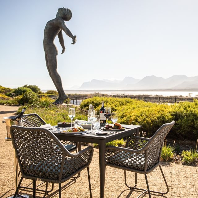 Moody-Lagoon-Restaurant-Hermanus.jpg