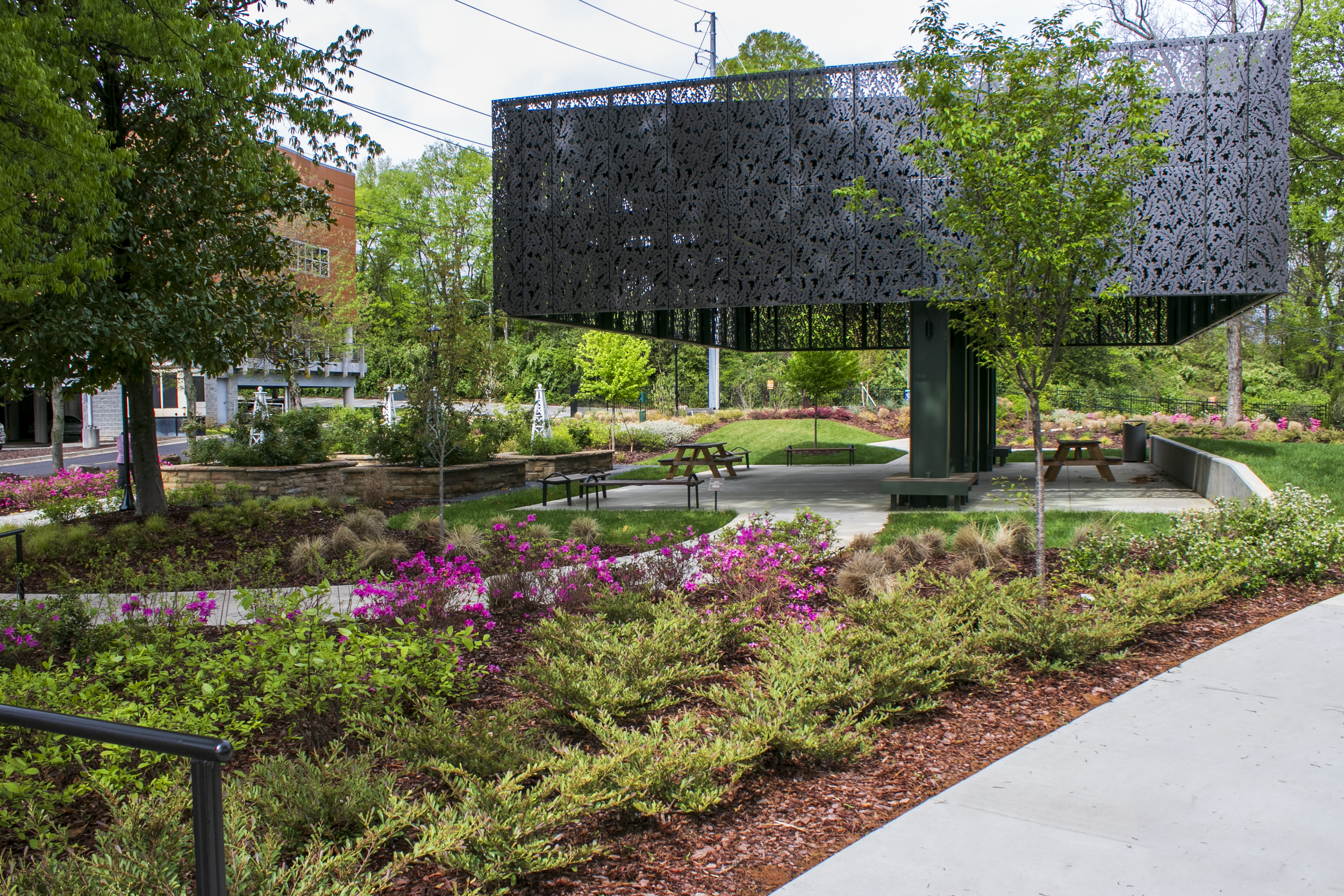Healing Garden’s Pavilion Receives AIA Chattanooga Honor Award