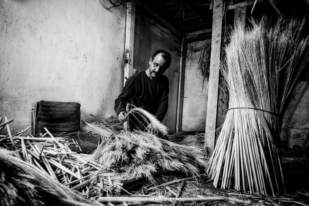 Edirne-Türkiye – Hand broom making