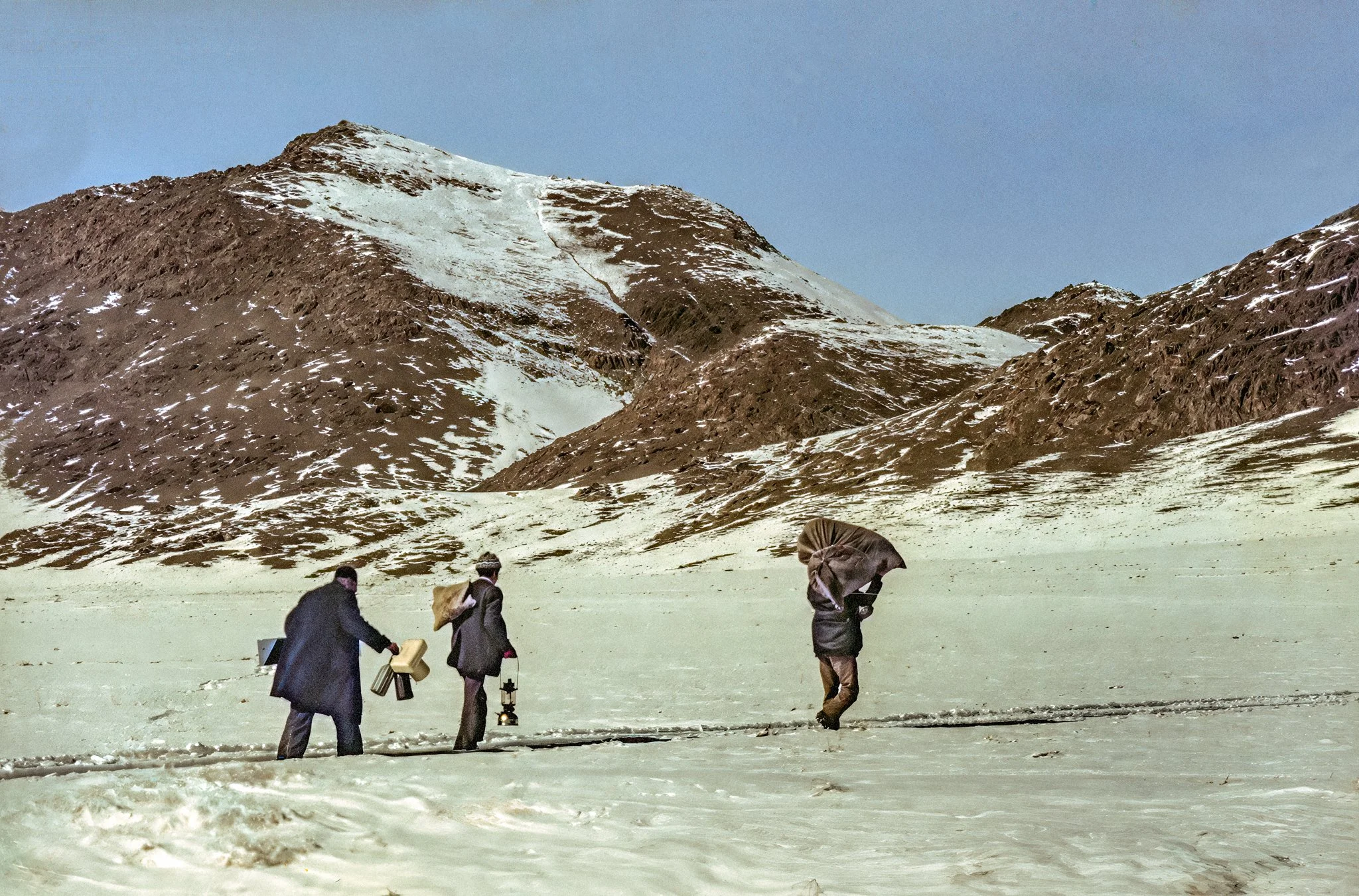 The Long Walk Home Arak, Iran, 1974 Leica M3, Noctilux, Kodachrome ©Tina Manley