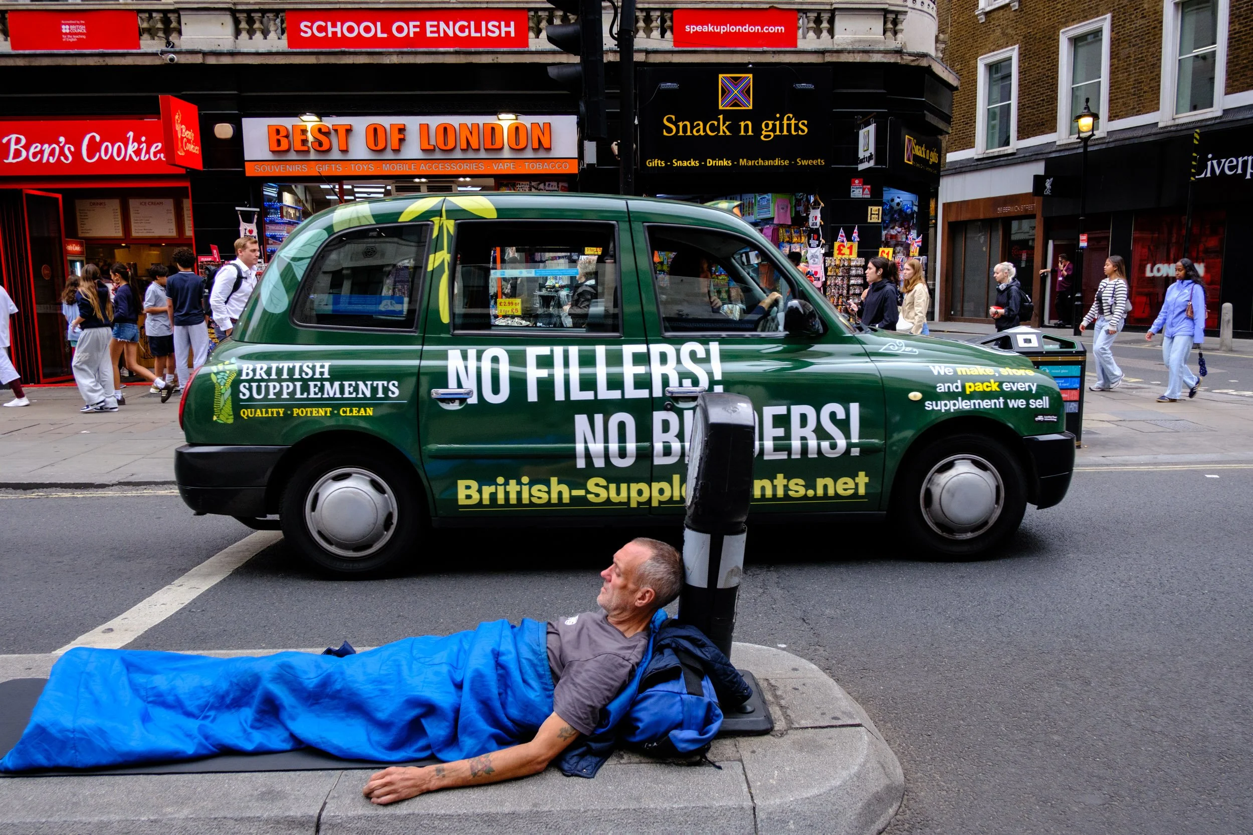 XT050029--London.jpg