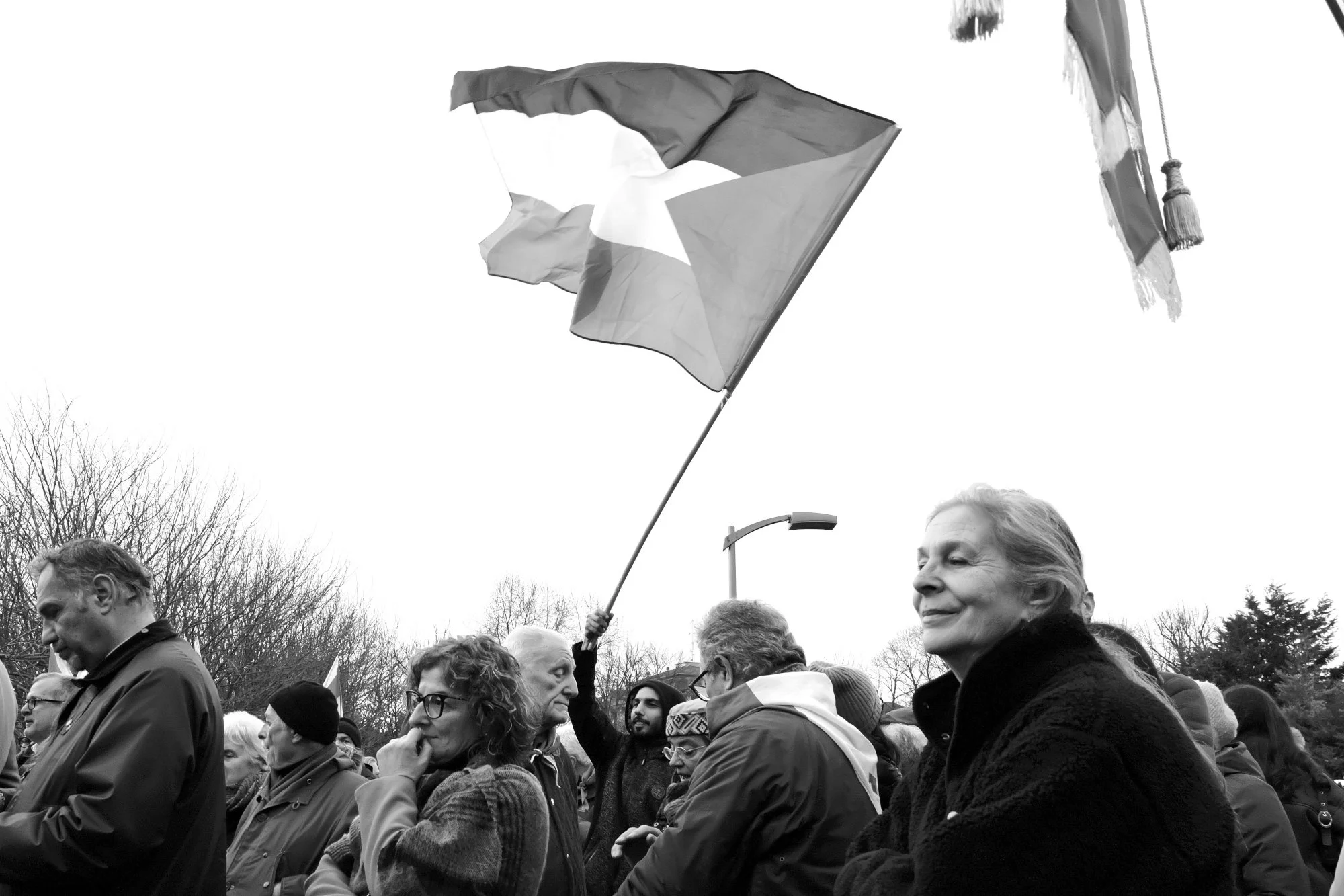 Catia Montagna –On Saturday 1 March 2025, thousands of people gathered in Parma to
take part in an antifascist march. In the midst of a worldwide resurgence
of extreme right-wing ideologies, the demonstration was a response to
an event – which includ