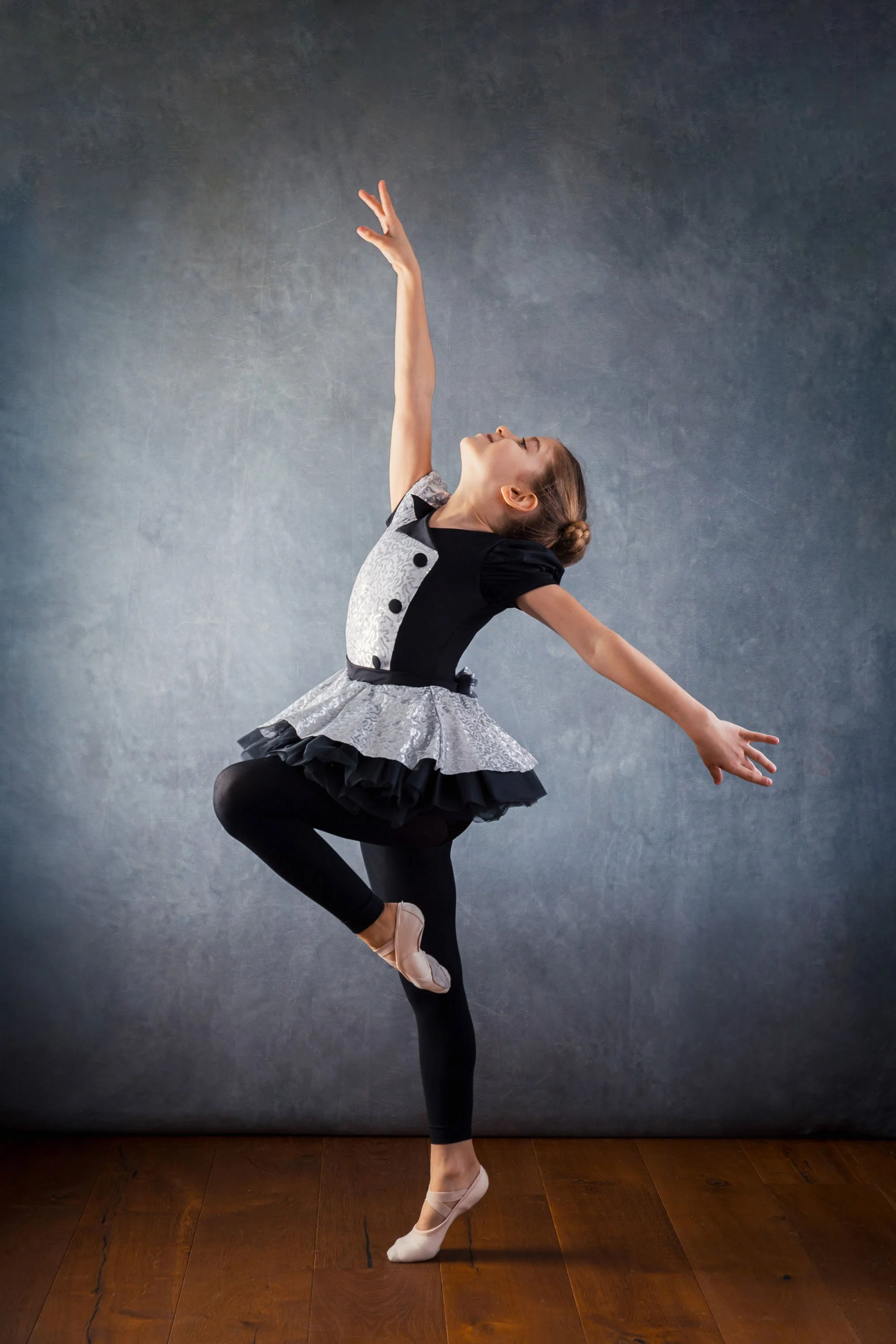 054-ballet-ballerina-photographer-photographers-studio-colourful.jpeg