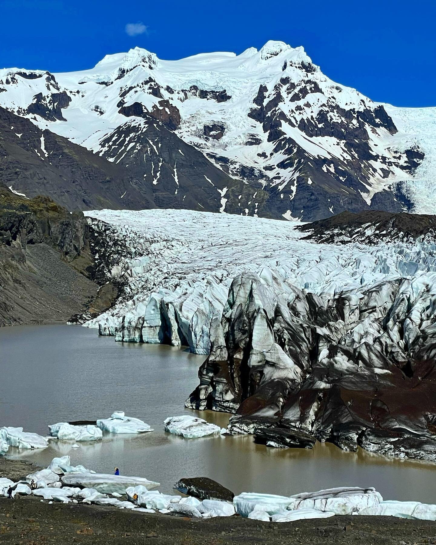 Ice to see you today. 🧊
.
.
.
.
.
.
.
.
.
.
.
.
.
.
#iceland #glacier #icelandtravel #icelandscape #travel #travelphotography #travelling #travelgram #photography #landscapephotography #landscape