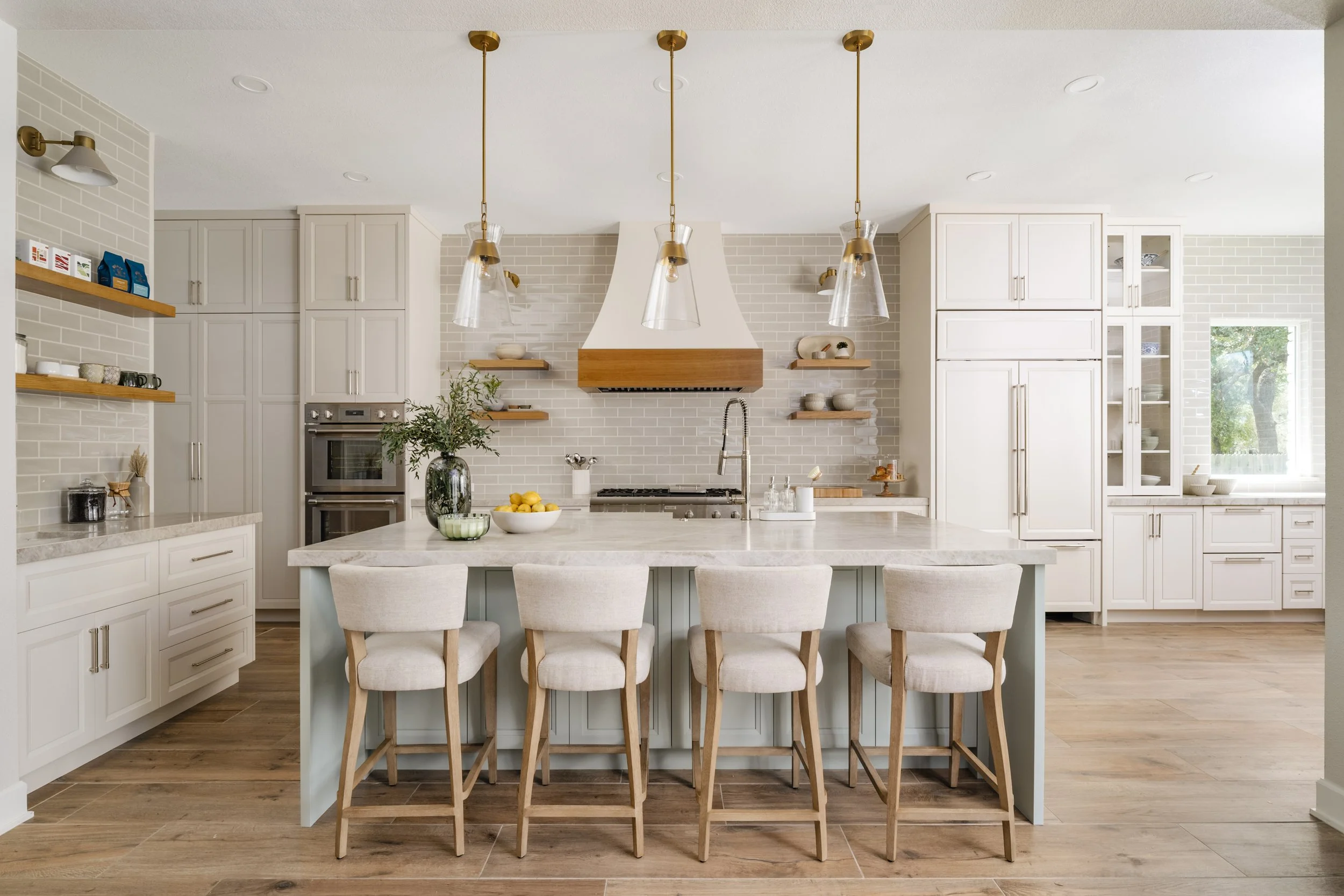 Transitional Kitchen Remodel by Palmetto Design Studio — Project 1 project photo