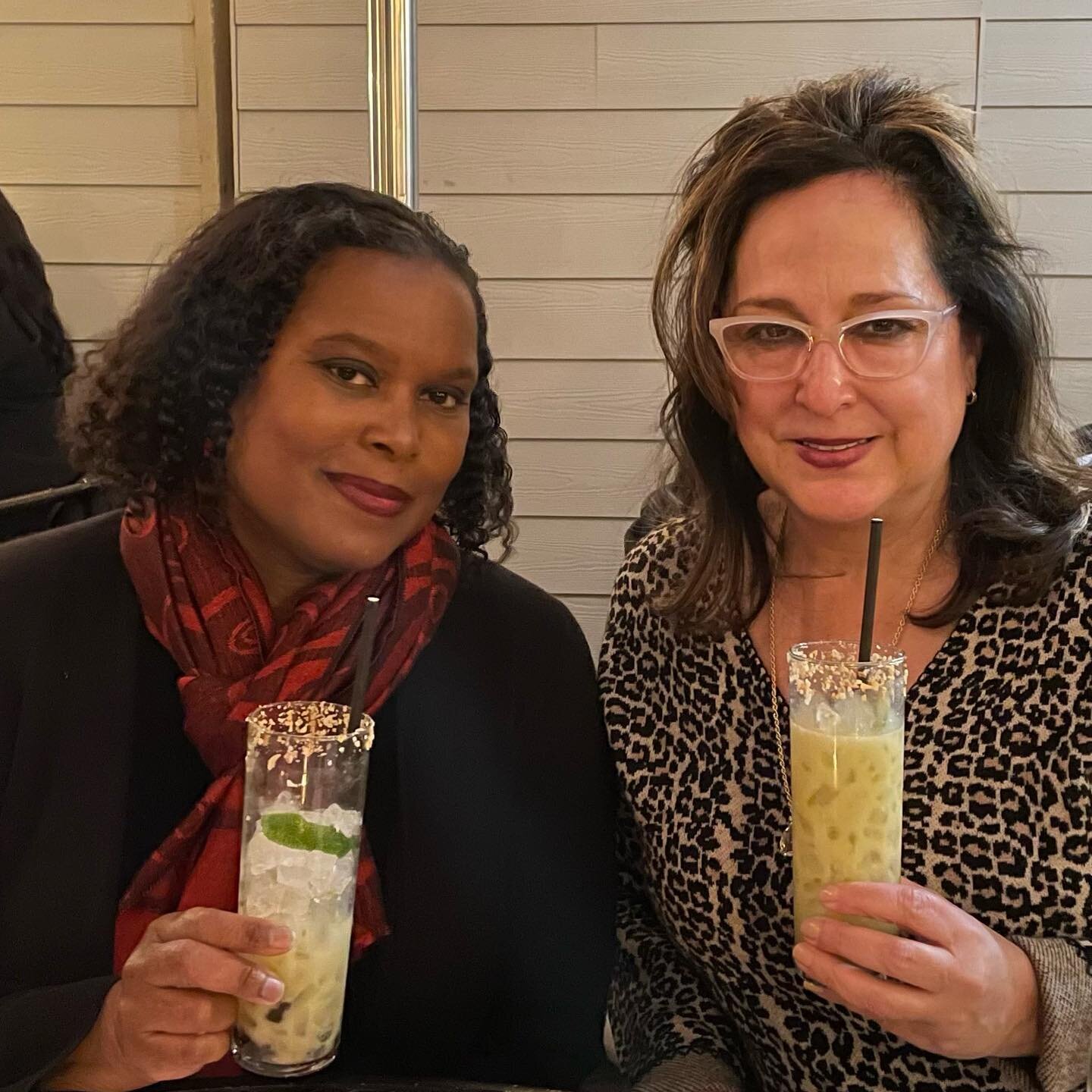 What do two ✌️ wine 🍷 besties do on National Cocktail day?!? 

💛 We live to the highest of spirits at a &ldquo;cocktail tasting&rdquo; benefiting the Houston Area Women&rsquo;s Center @hawctalk 

🍹Tasted craft cocktails and hang out with the brill