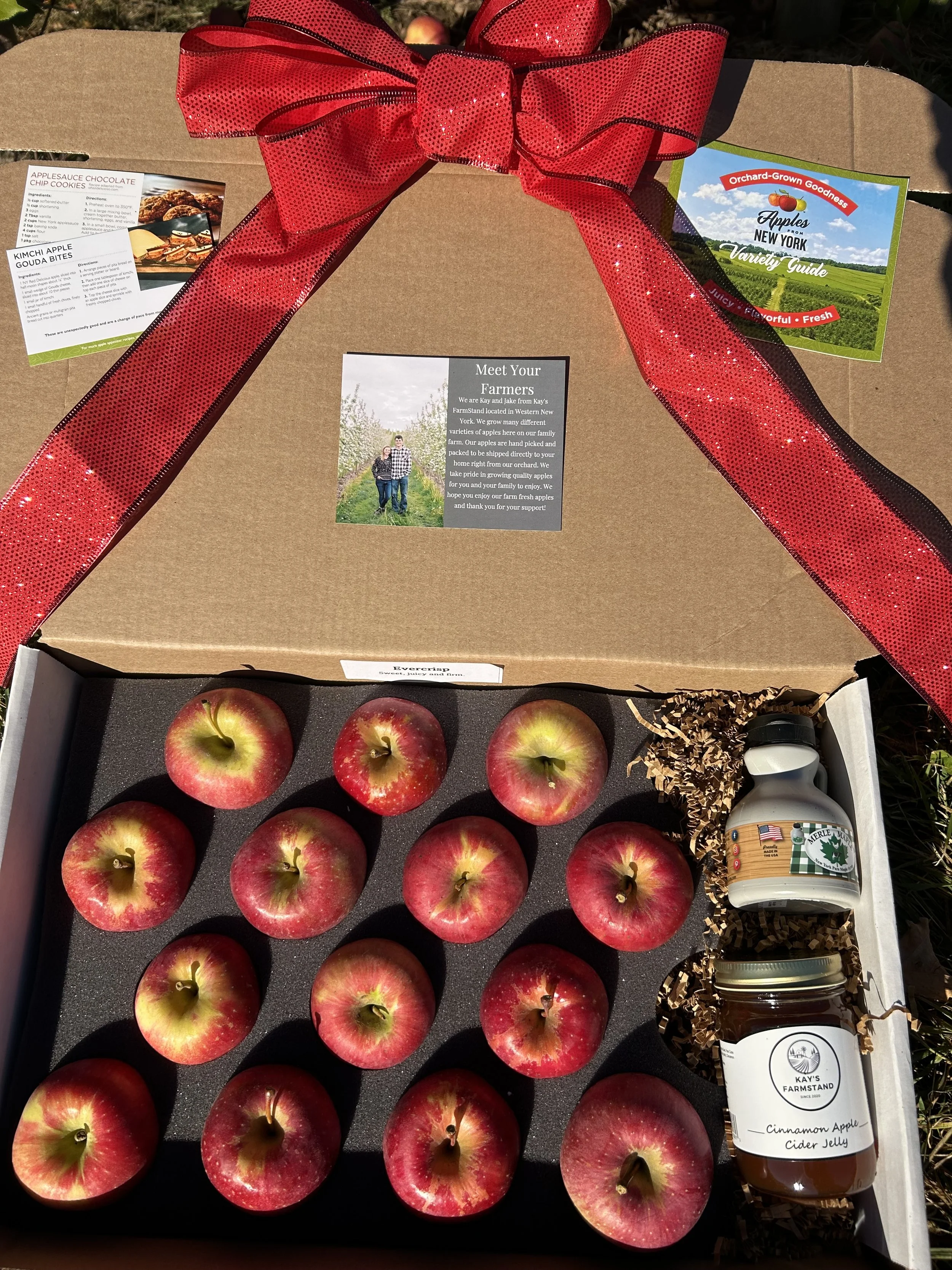 Holiday Apple Gift Box-PICK UP AT FARM STAND