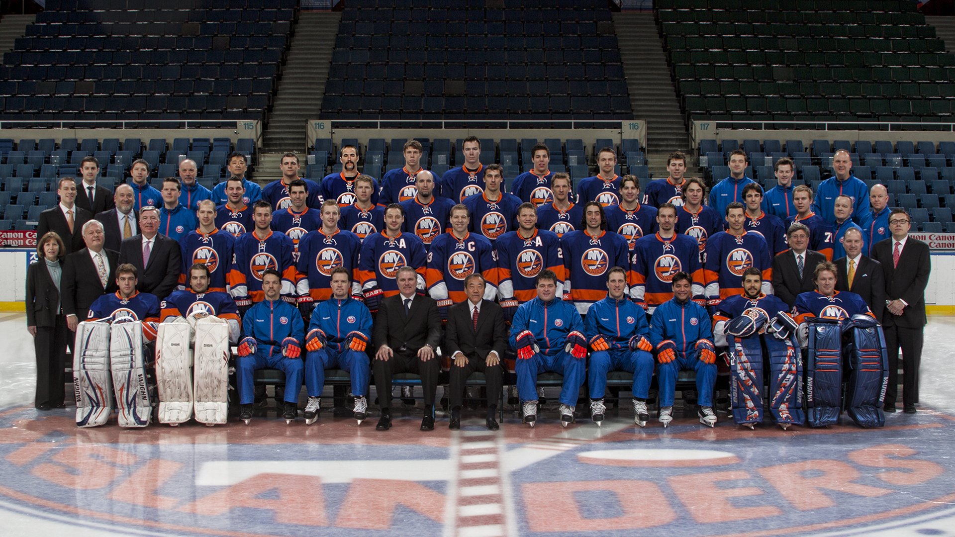 2010_11_NYI-v2.jpg