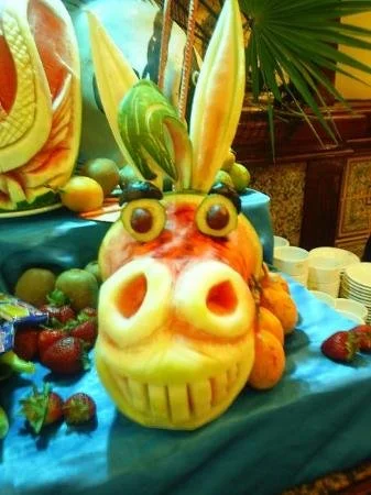 fruit carving.jpg