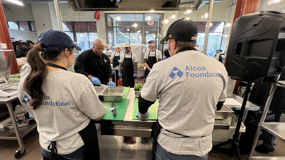 Volunteers_Alcoa_11.15.2024_IMG_2365_PTL.JPG