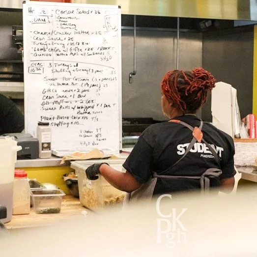 When there&rsquo;s a lot going on in our kitchen, a whiteboard can be a VERY helpful tool. 

#ckpbehindthescenes #ckpgh #culinaryjobstraining #pghfood #culinarytraining #pghnonprofit #workforcedevelopment #intheckpkitchen