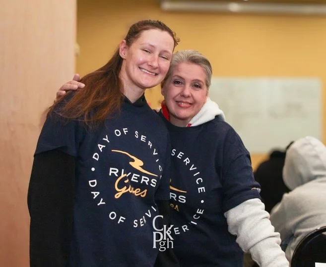 Last week, a team from @riverscasinopgh returned to CKP to generously volunteer their time via their &ldquo;Rivers Gives&rdquo; initiative.🩷

Half of the team was upstairs organizing two closets (not an easy feat and they look great!), while the oth