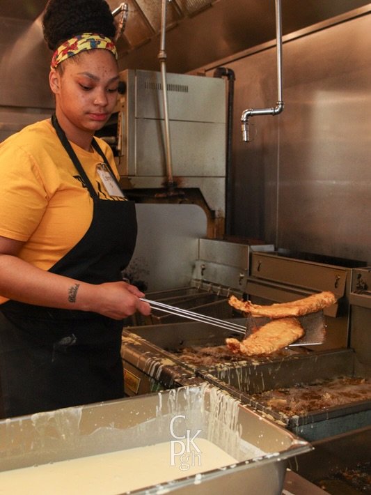 The 4th Fish Fry of the year brought in more familiar faces and new friends &mdash; including some familiar new faces bringing in NEW friends!🙌🏼 

And want to hear about a fun stroke of luck? The customer who placed the 300th order of the day is th