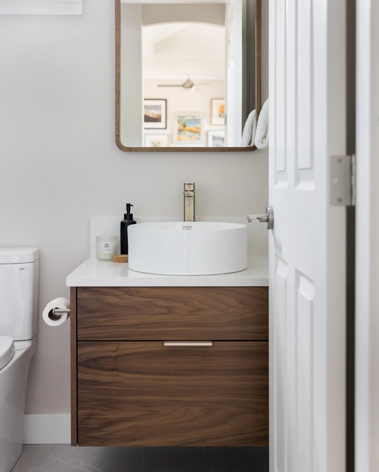 To float or not to float? 

Floating vanities give you a modern look and can visually open up a small space.

But&hellip; they do come with extra planning for wall support and often less storage than a full floor-mount alternative. 

We loved this 30