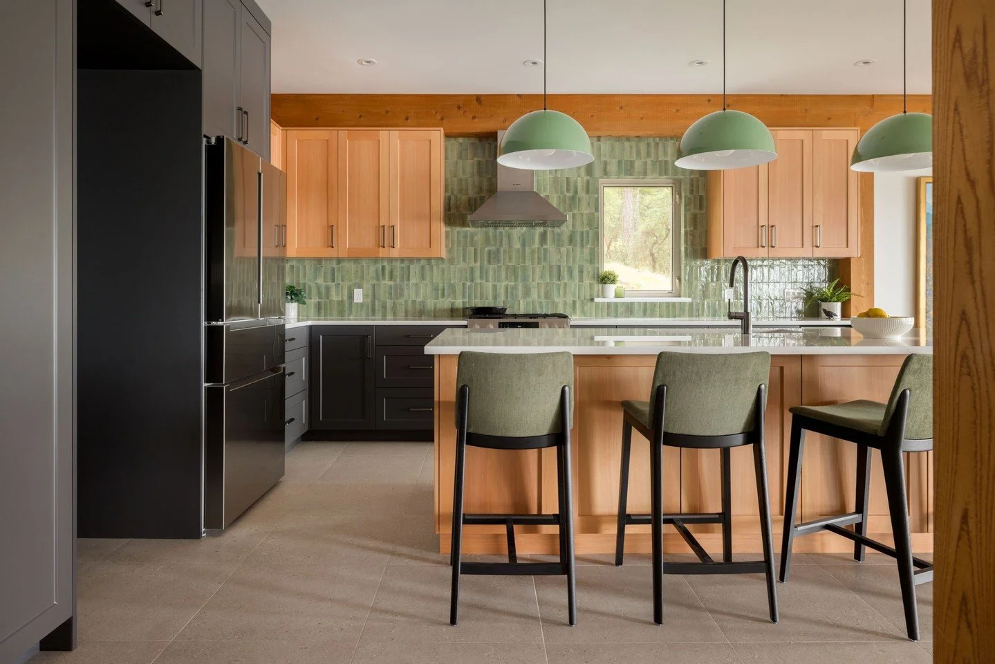 We love building homes with design rooted in nature, and crafted for life on the Coast 🌿🔨⁠
⁠
It's always seamless building a new chapter with the @emergedesigninc team, and it always looks great when photographed by @dolfvermeulencreative 🙌🏼 ⁠
⁠
