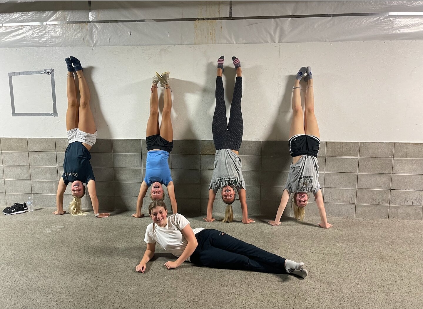 Our summer dryland training programs wrapped up last week. These groups were hard workers (missing a handful in the photo 🙃). 

Our girls training had an emphasis on strength building in these 'off' months and our 6-10 year olds worked a lot on coor