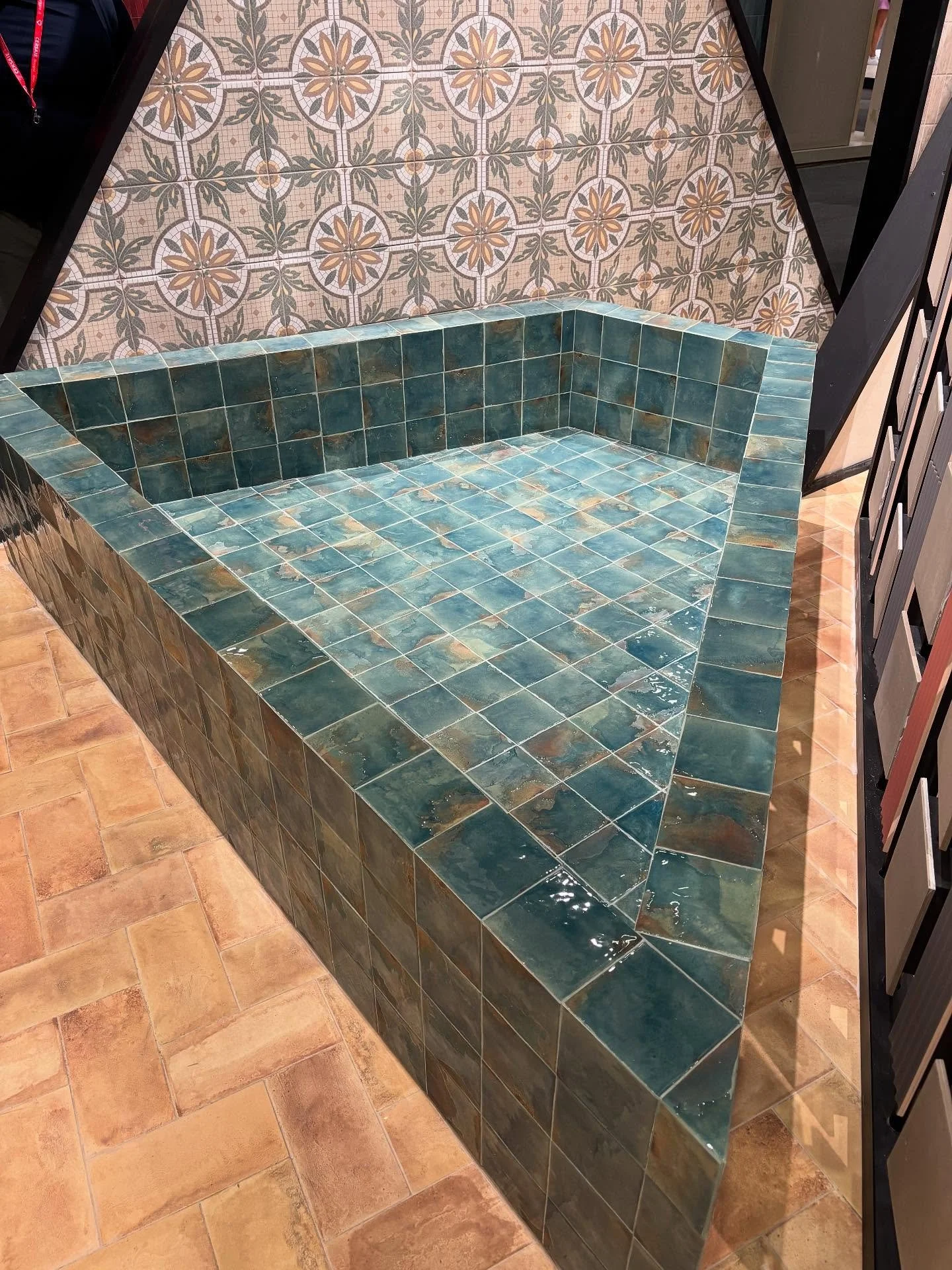 Lite nyheter fr&aring;n @duneceramica p&aring; Cersaie✨🌻✨