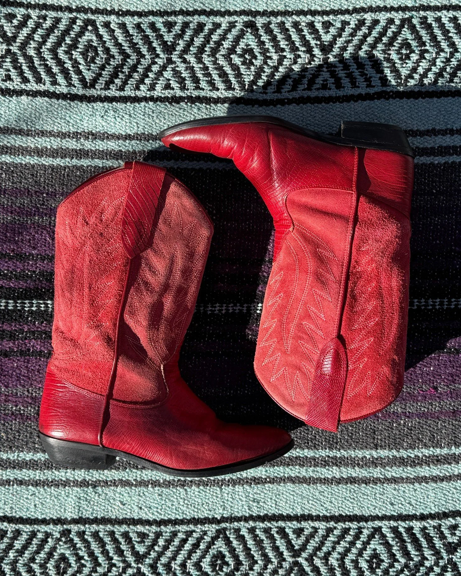 If you're on the hunt for wild west inspired vintage, then you're in luck, because @wildheartvintage.az is joining us THIS SATURDAY, January 24th, for our Phoenix show! 🌵 Details 👉

🗓️ Saturday 1/24/26 - ONE DAY ONLY
📍 Phoenix Convention Center -