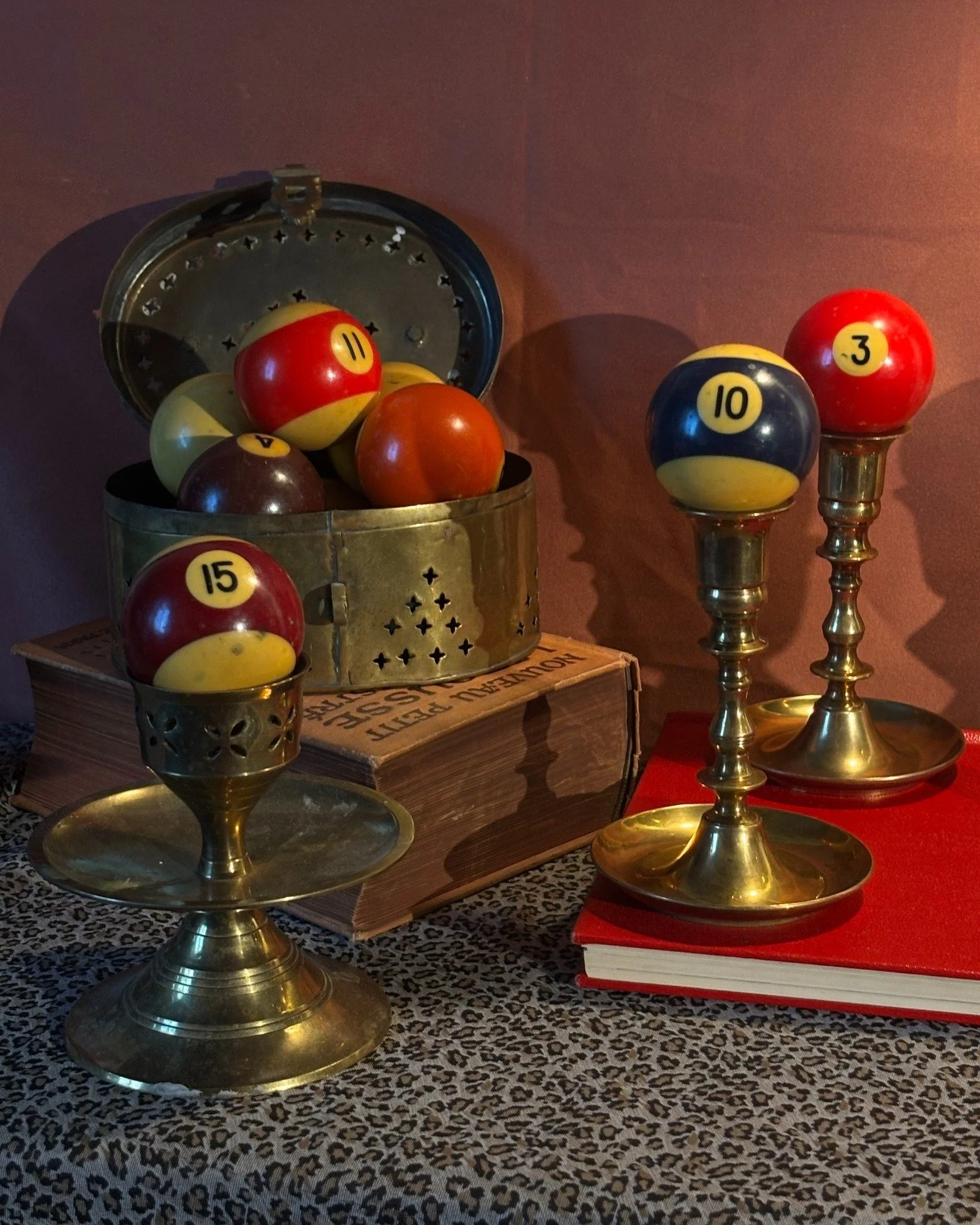 We're so excited to have @loopdubvintage joining us THIS SATURDAY, January 24th for our Phoenix show! They'll be bringing the best in all things vintage kitsch, MCM, &amp; Americana 🌞 Details 👉

🗓️ Saturday 1/24/26 - ONE DAY ONLY
📍 Phoenix Conven