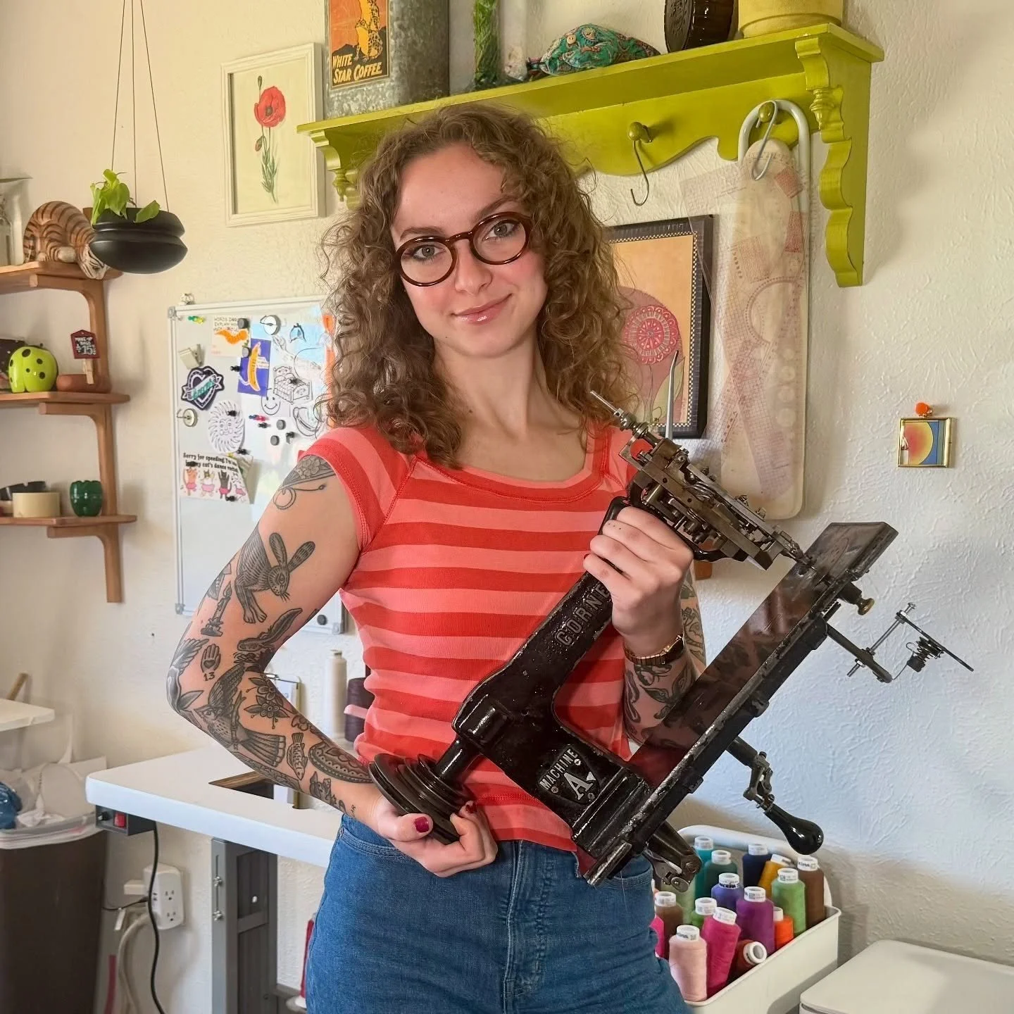 DALLAS! Don't miss out on some of the fun experiences that will be featured at our Dallas show next Saturday! 🌙 Details 👉

🧵 Custom Embroidery by @evil.wicked.mean 
✋ Palmistry by The Spirit Twins
💥 Flash Tattoos by @tat2friend
🃏 Tarot readings 