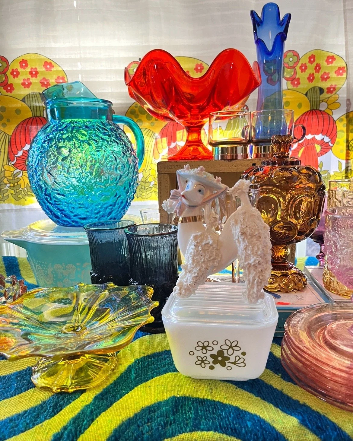 NEXT SATURDAY, April 18th, @fab.loves.vintage will be setting up with us for our San Mateo show! They'll be offering a curated selection of vintage home decor &amp; vintage glassware; we can't wait for you to see what they have to offer!

🗓️ Saturda