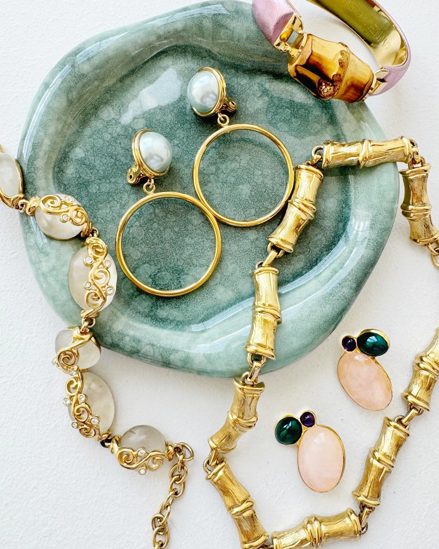 NEXT SATURDAY! ✨ We're so excited to have @partyfavorvintage setting up with us May 9th, for our Huntsville show! They'll be offering a curated collection of 80s and 90s costume jewelry, including high end designer pieces ; we can't wait for you to s