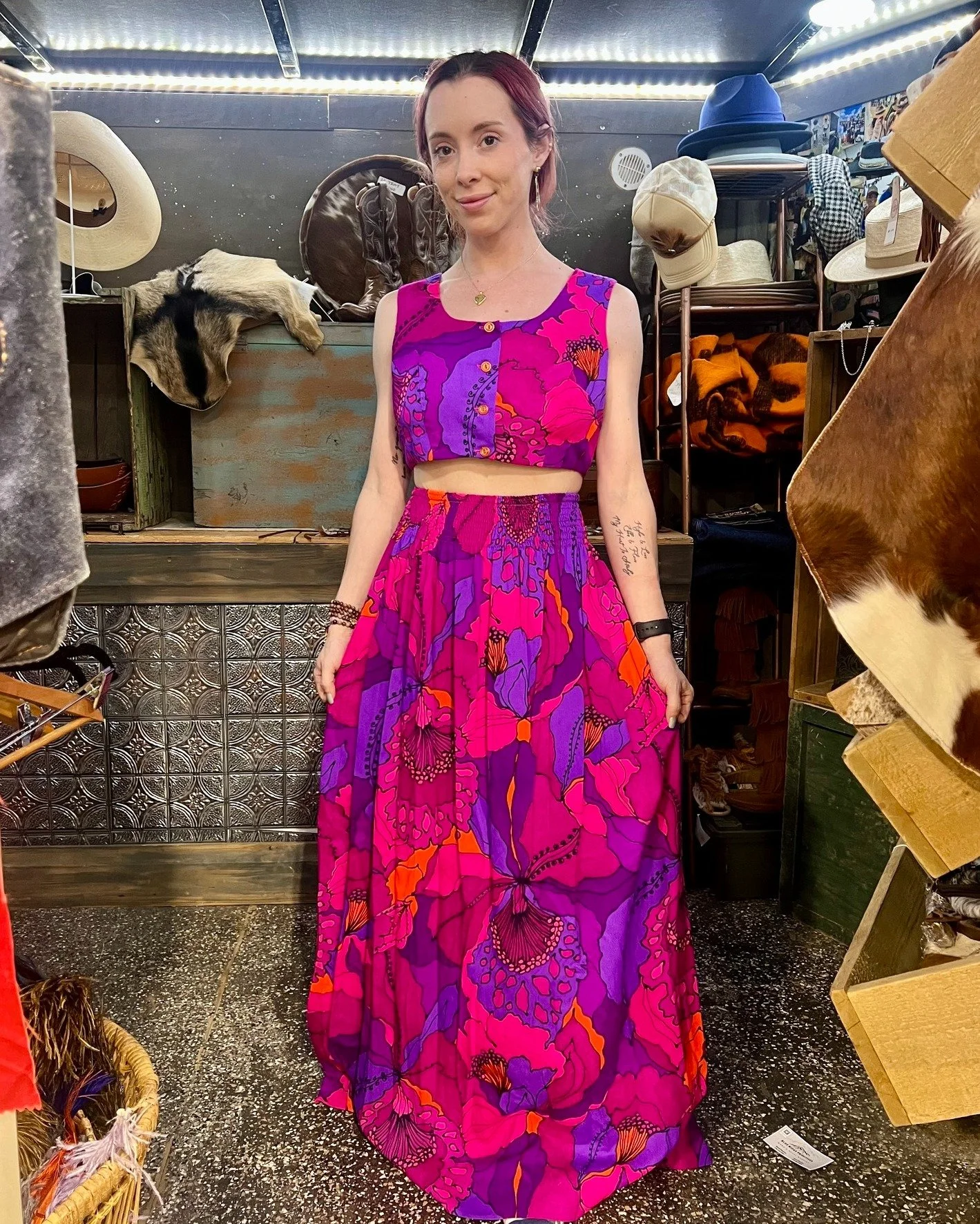 @champagneandgravy will be setting up with us THIS SATURDAY, October 10th for our Tampa show, and we can't wait! They'll be offering a vintage collection of hippie and cowboy fashion, home decor, and hot branding complementary on all vintage boots, b