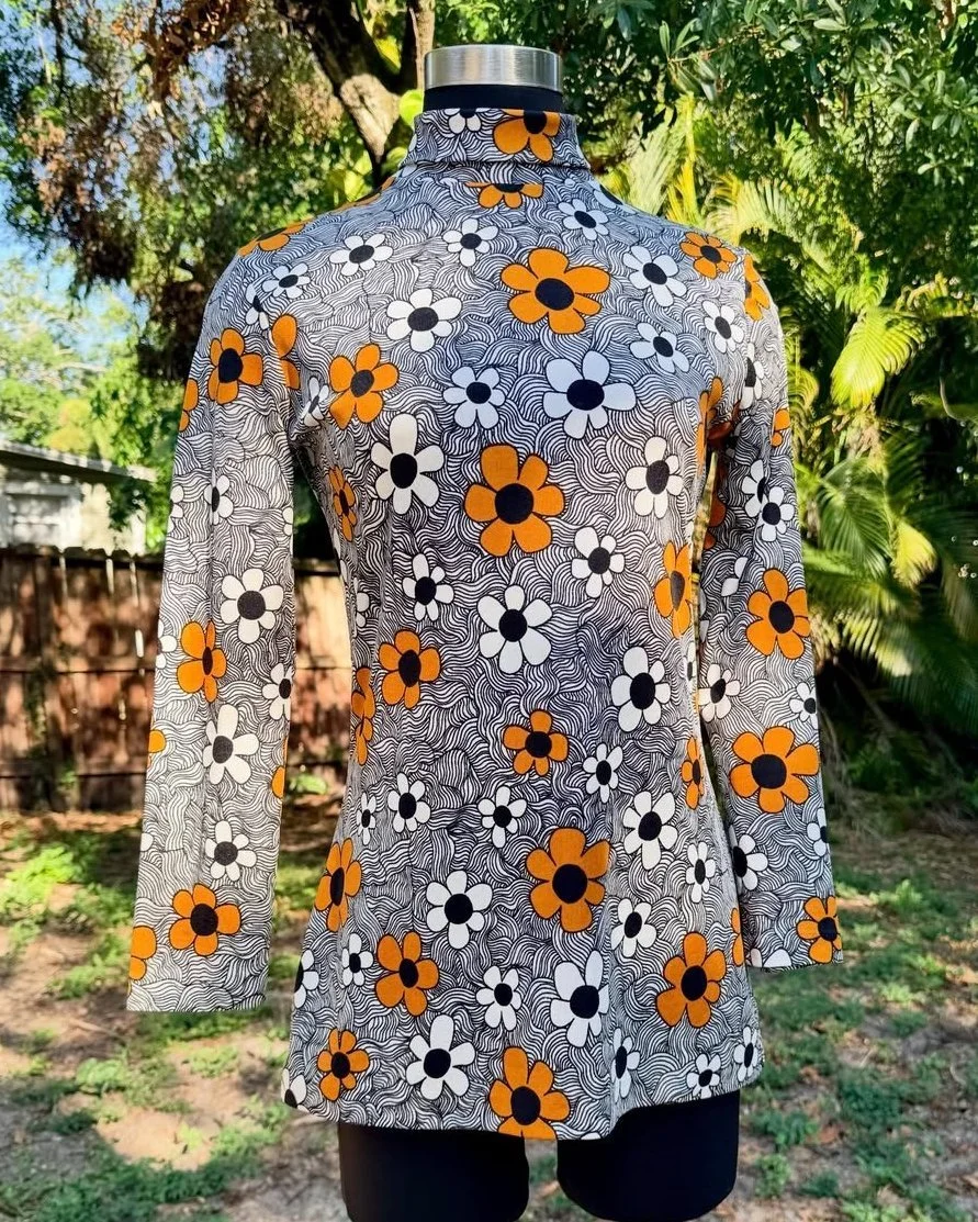 NEXT SATURDAY! @hey.darlin.vintage will be setting up with us next Saturday, October 10th for our Tampa show!  Hey Darlin Vintage sources and curates one-of-a-kind vintage clothing and accessories spanning the 1950s through the early 2000s, with a sp
