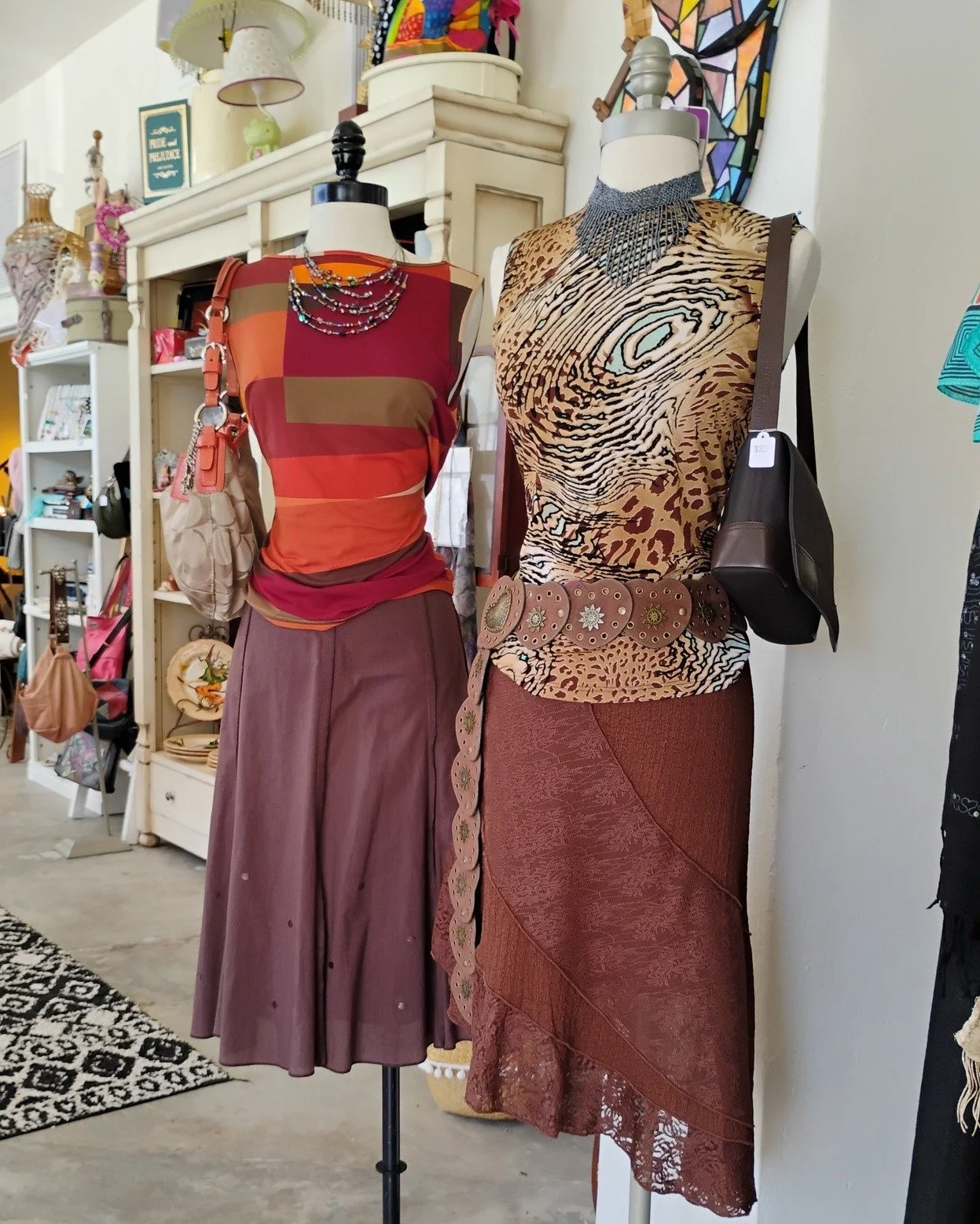 TOMORROW! We're so excited to have @lemonlunacollective joining us tomorrow, October 10th for our Tampa show! They'll be offering a curated selection of colorful, fun, unique vintage pieces; we can't wait for you to see what they've selected for the 