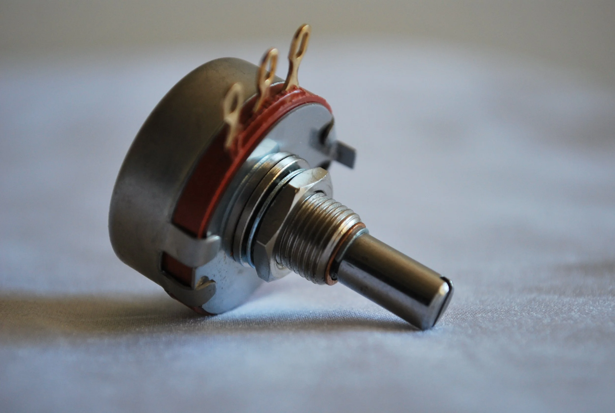 500 Ohm 2 Watt Potentiometer