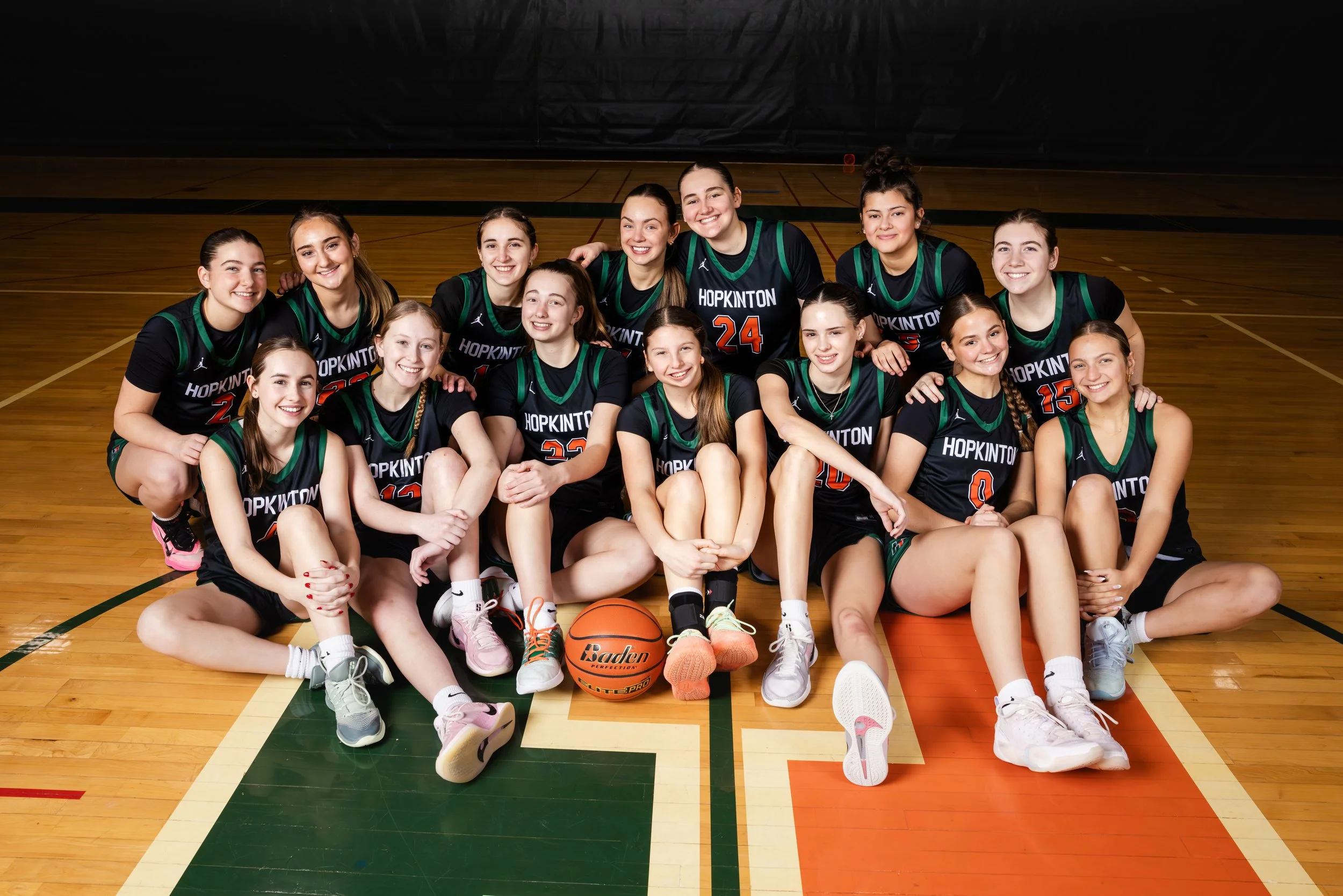 HHSVGBasketball2526MediaDayTriciaLaCasciaPhotography123025482A8381063Team.jpg