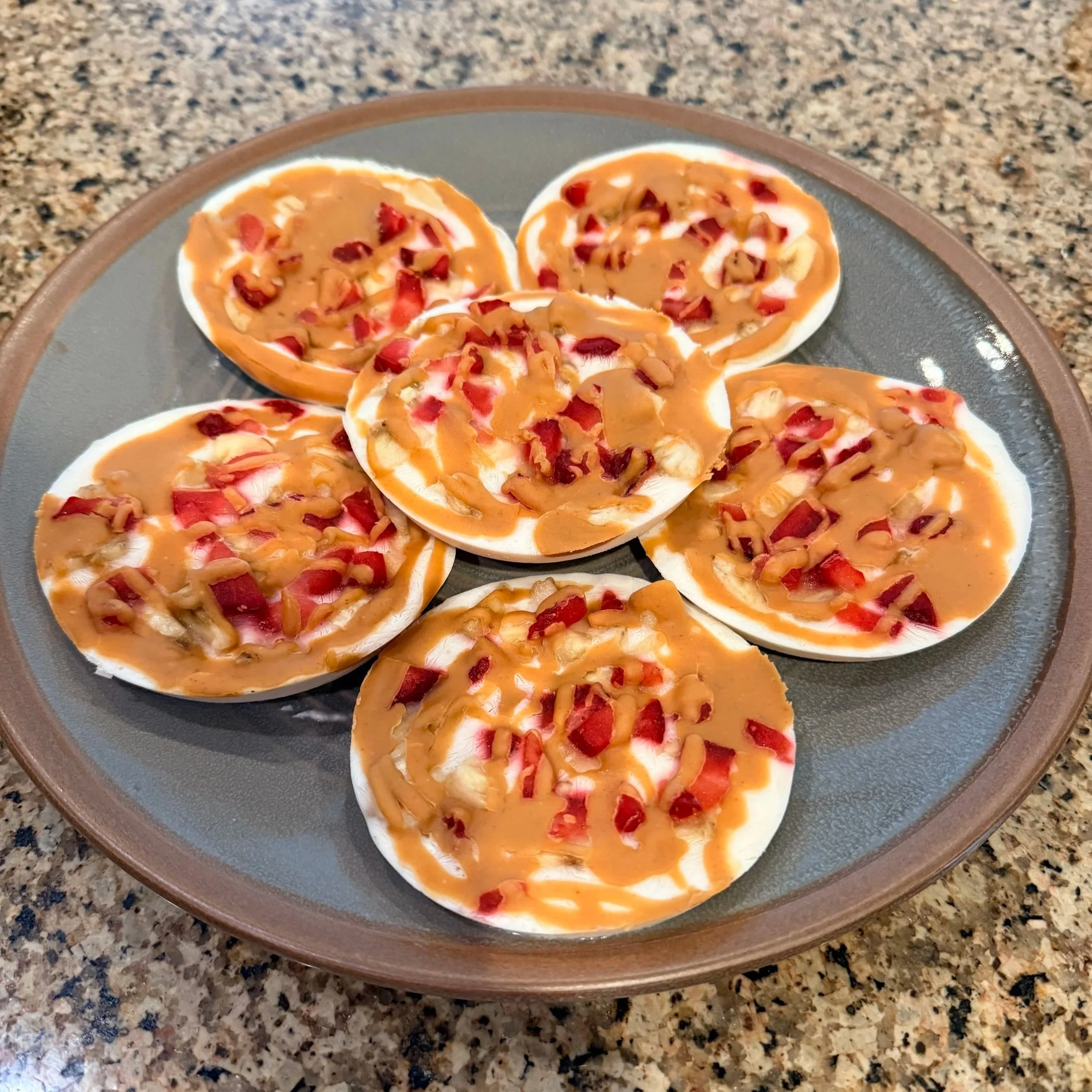 Frozen PB&amp;J Yogurt Rounds