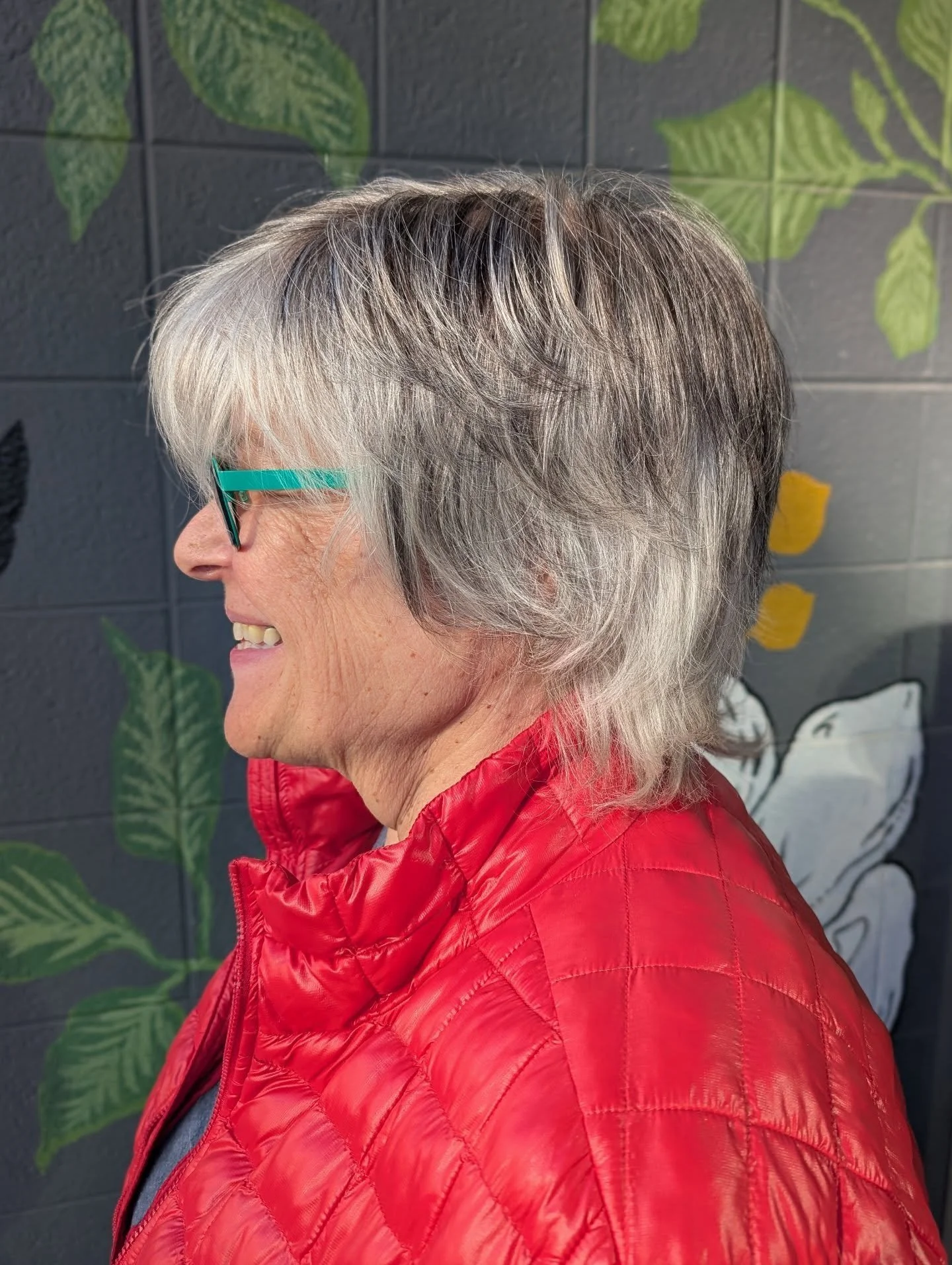 Partial foil with a dark color to add dimension against this natural silver beauty 

Color + Style by Krista 

&bull;

&bull;

&bull;

#dimensionalgreyhair #partialhighlights #grayhair