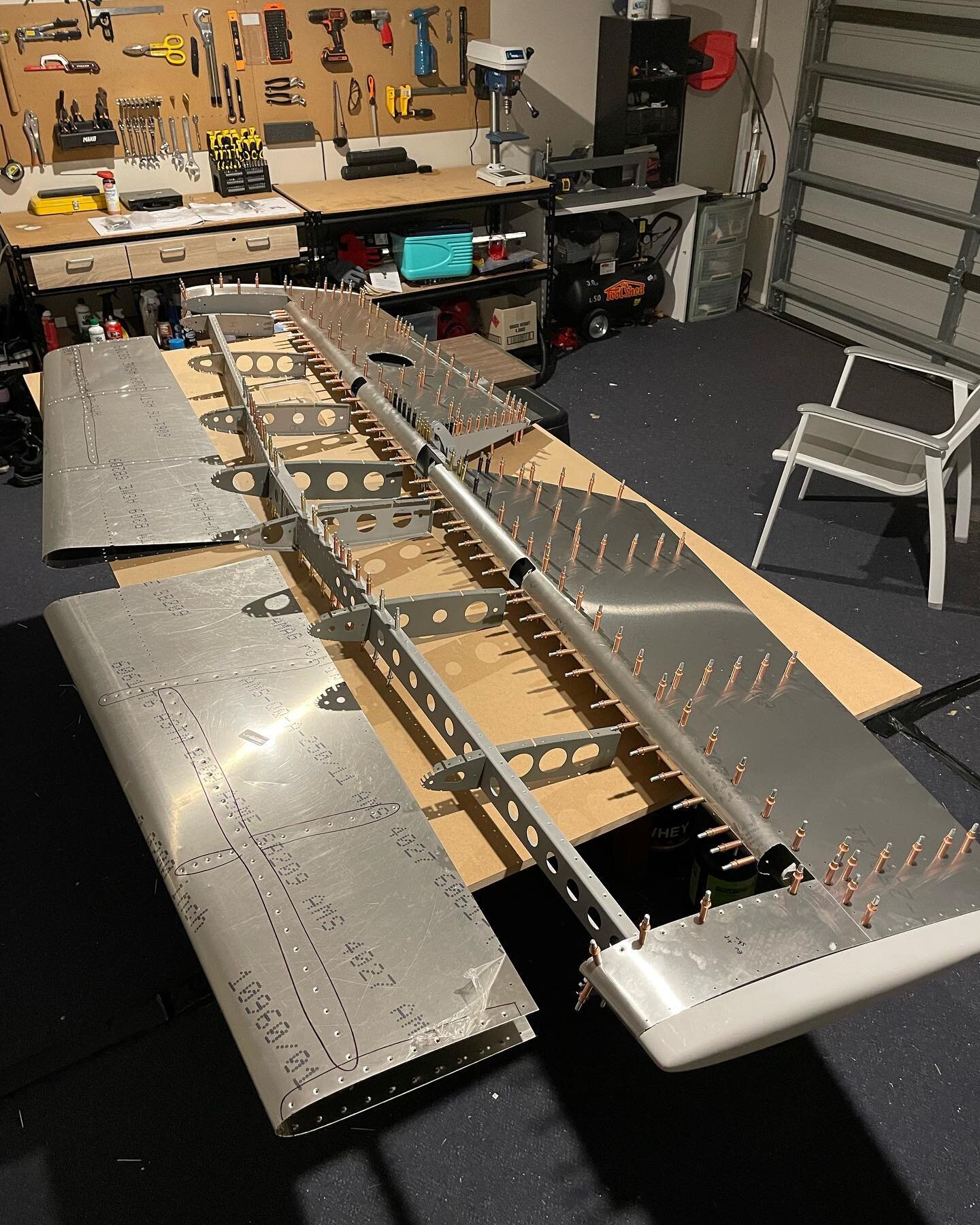 Progress so far. Can't actually rivet the skins on the elevator until the horizontal stabiliser is complete. Should hopefully receive the backordered parts from @sling_aircraft this week.

#slingtsi #slingaircraft #aviation #pilot #privatepilot #airp