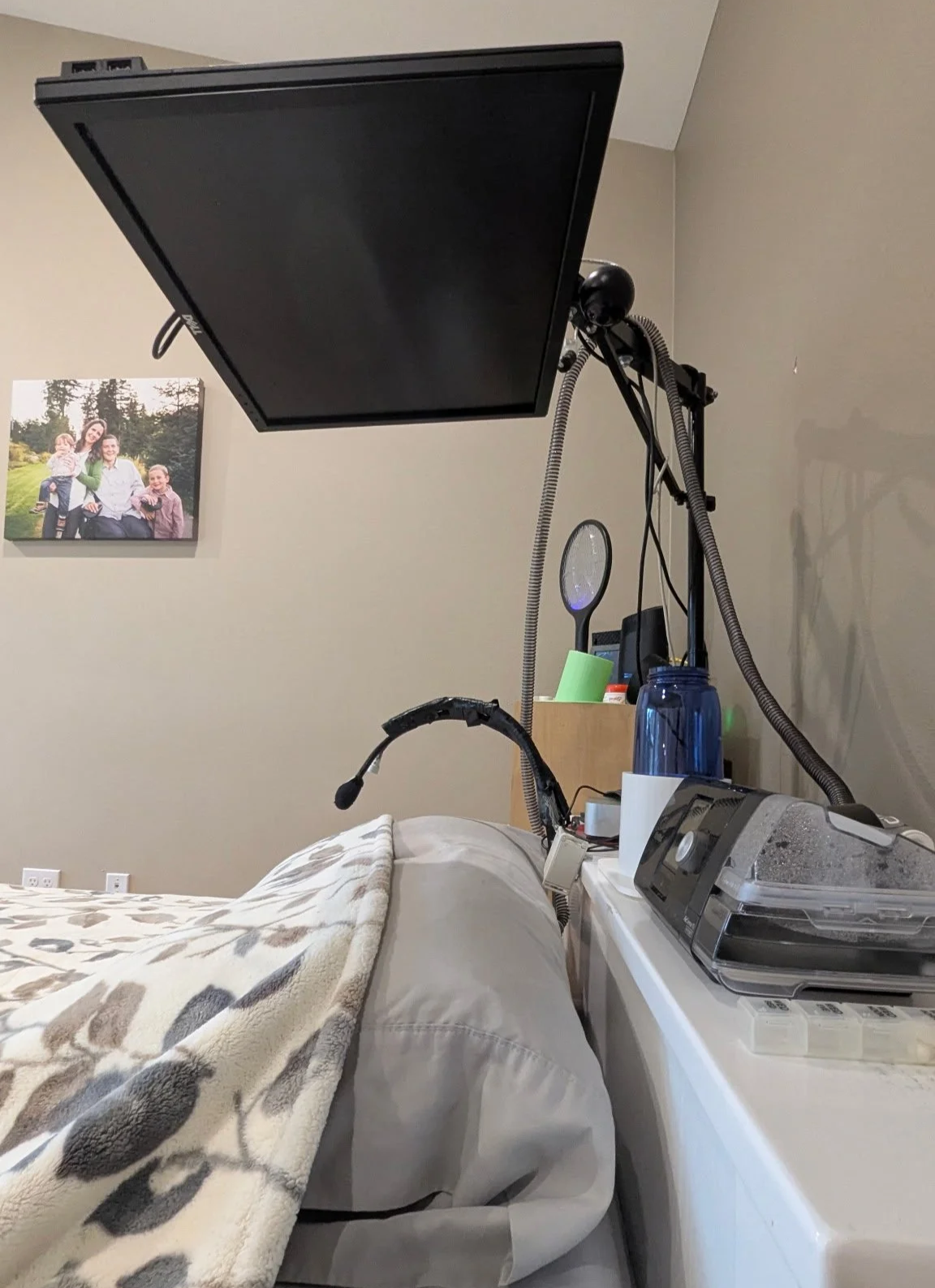 Overhead Computer with Voice Controlled Manually Rotating Freedom Pro-Bed