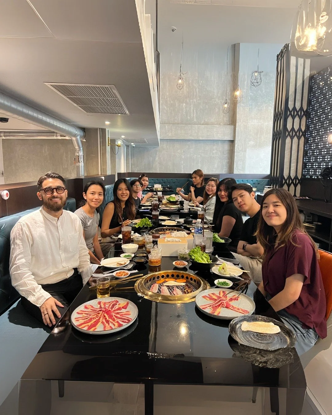 Building better campaigns starts with building better teams.
ㅤ
Moments like our BBQ lunch bring us together, so we show up stronger for the brands we support.
ㅤ
Hungry for better results? Let&rsquo;s chat &rarr; link in bio.
ㅤ
#Adfinity #AdfinityAgen