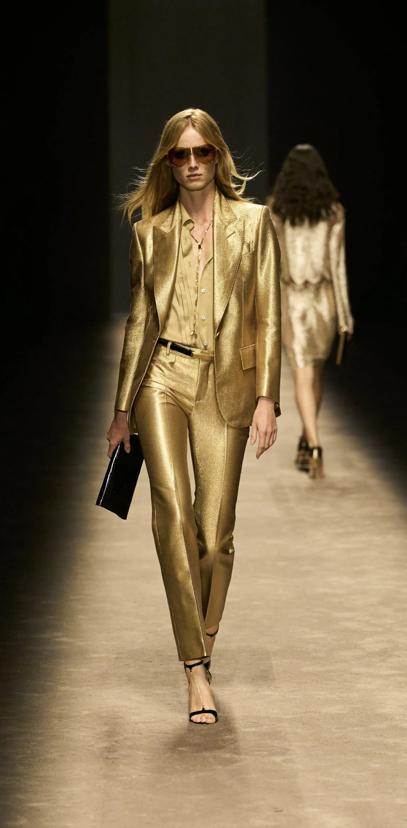 Metallic Gold Colour Trend 2024.png