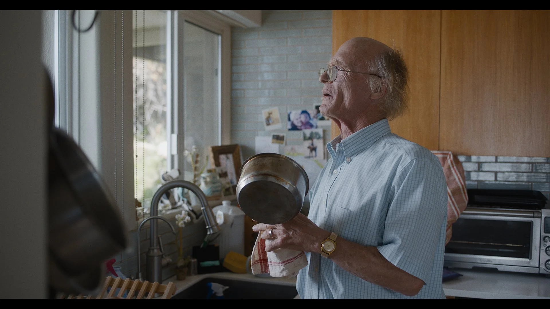 OTH STILLS.00_03_39_23.STILL087.JPG