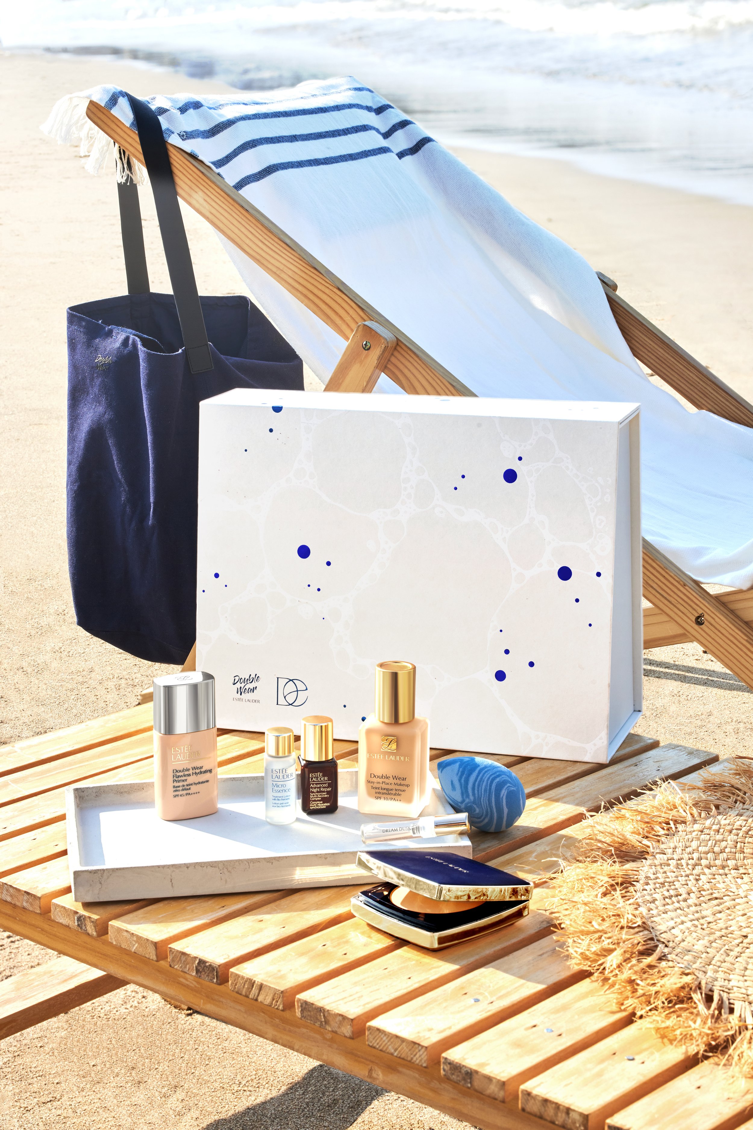 Estee Lauder Double Wear - Vogue Taiwan
