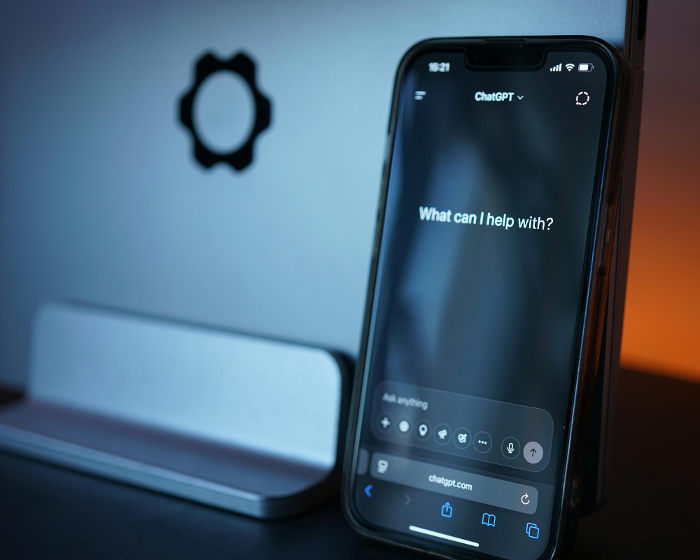 OpenAI fixou um mínimo de 200 000 dólares para anunciar no ChatGPT
