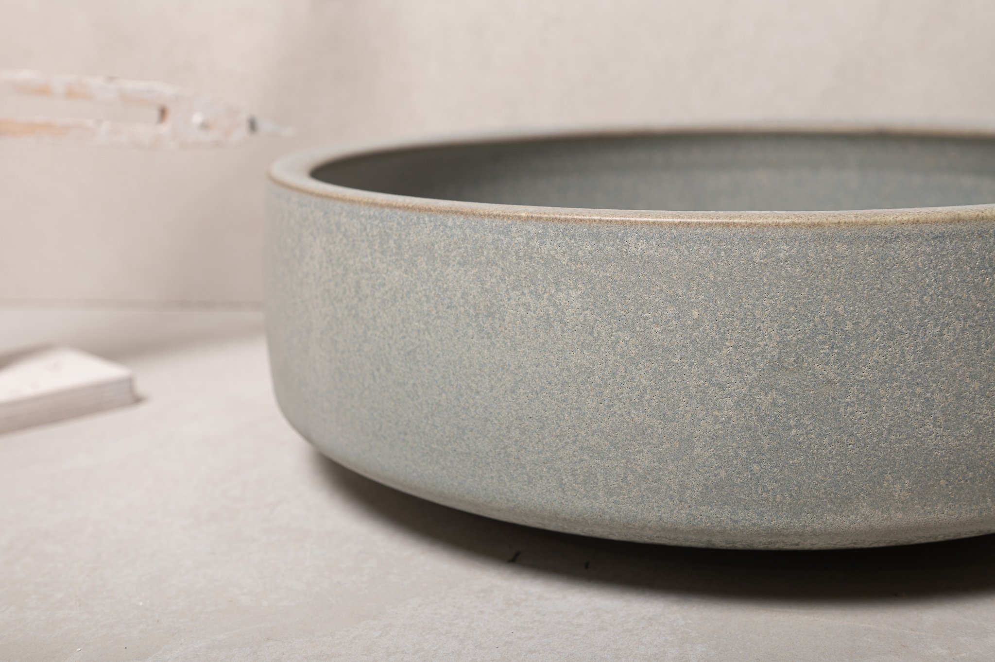 2700-handmade-ceramic-hand-basin-lindsey-wherrett-06.jpg