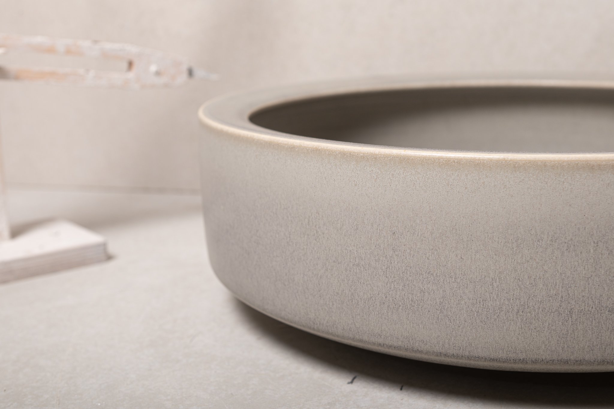 2680-handmade-ceramic-hand-basin-lindsey-wherrett-06.jpg