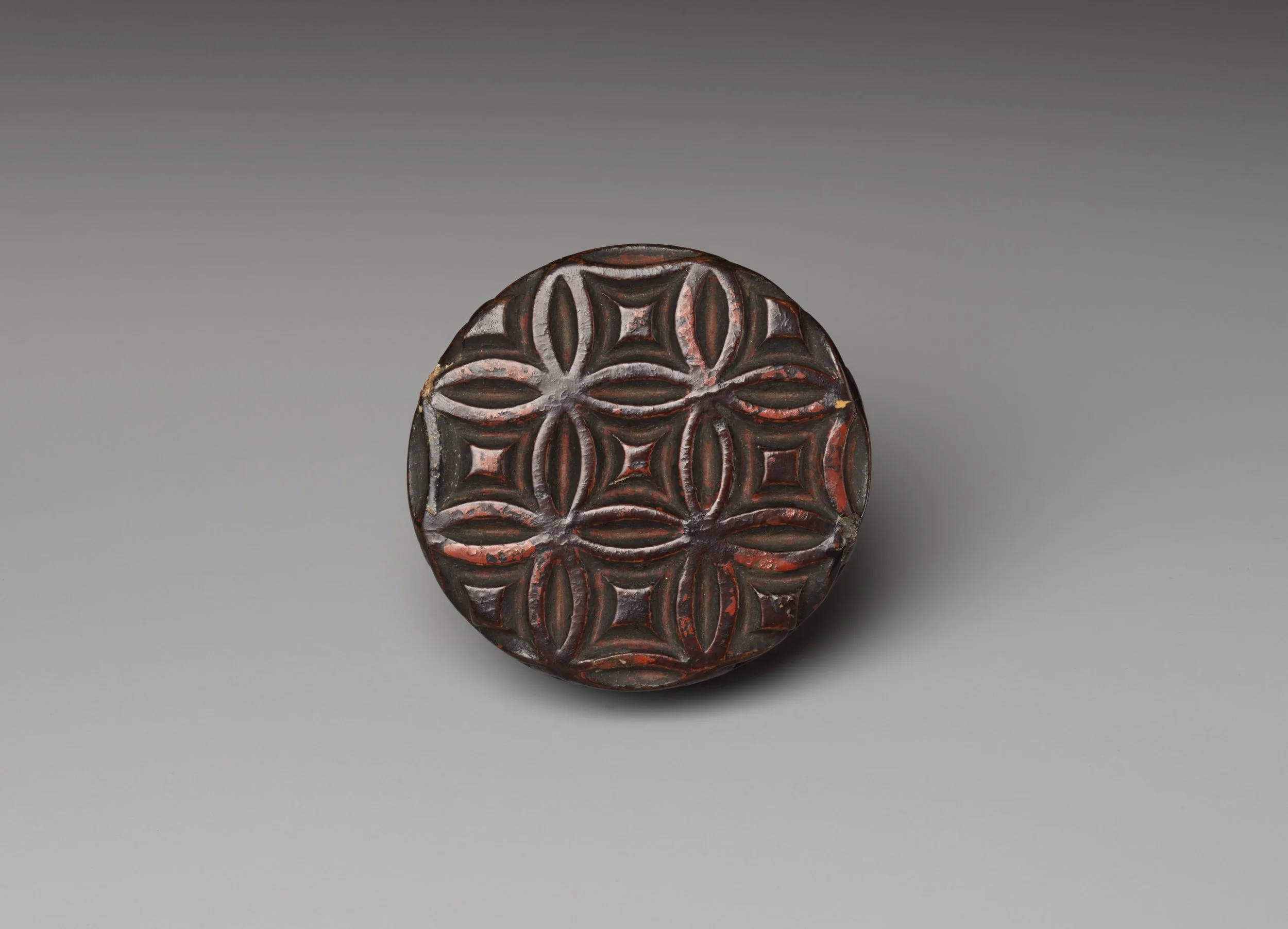 Incense_Box_kamakura_bori_met_1.jpg