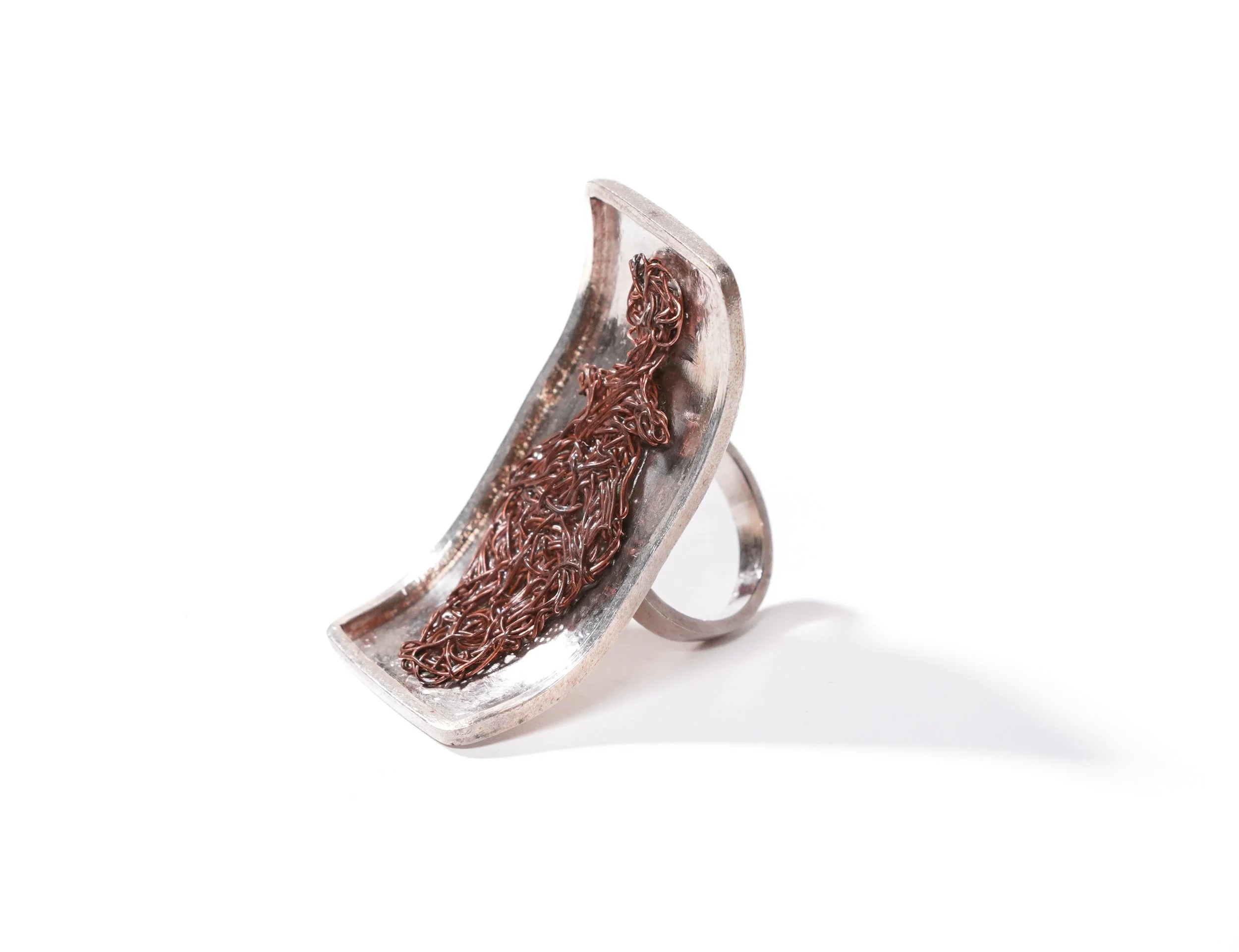 AndreeaPopescu_ring _Forming__2022_sterlingsilver_copper (2).jpg